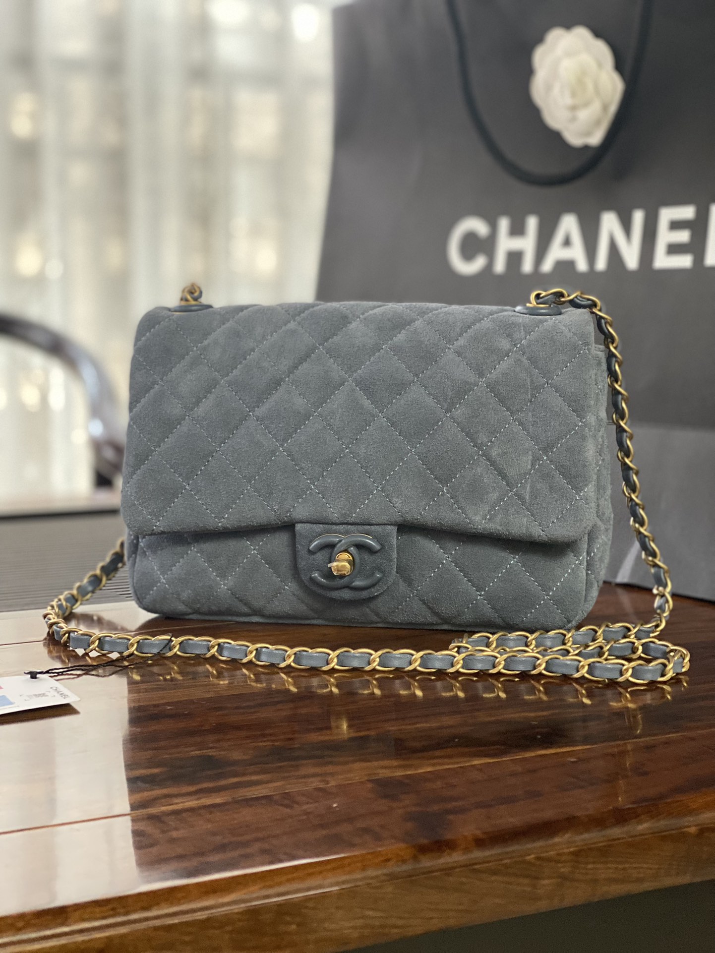 Chanel Basic Bag L-s