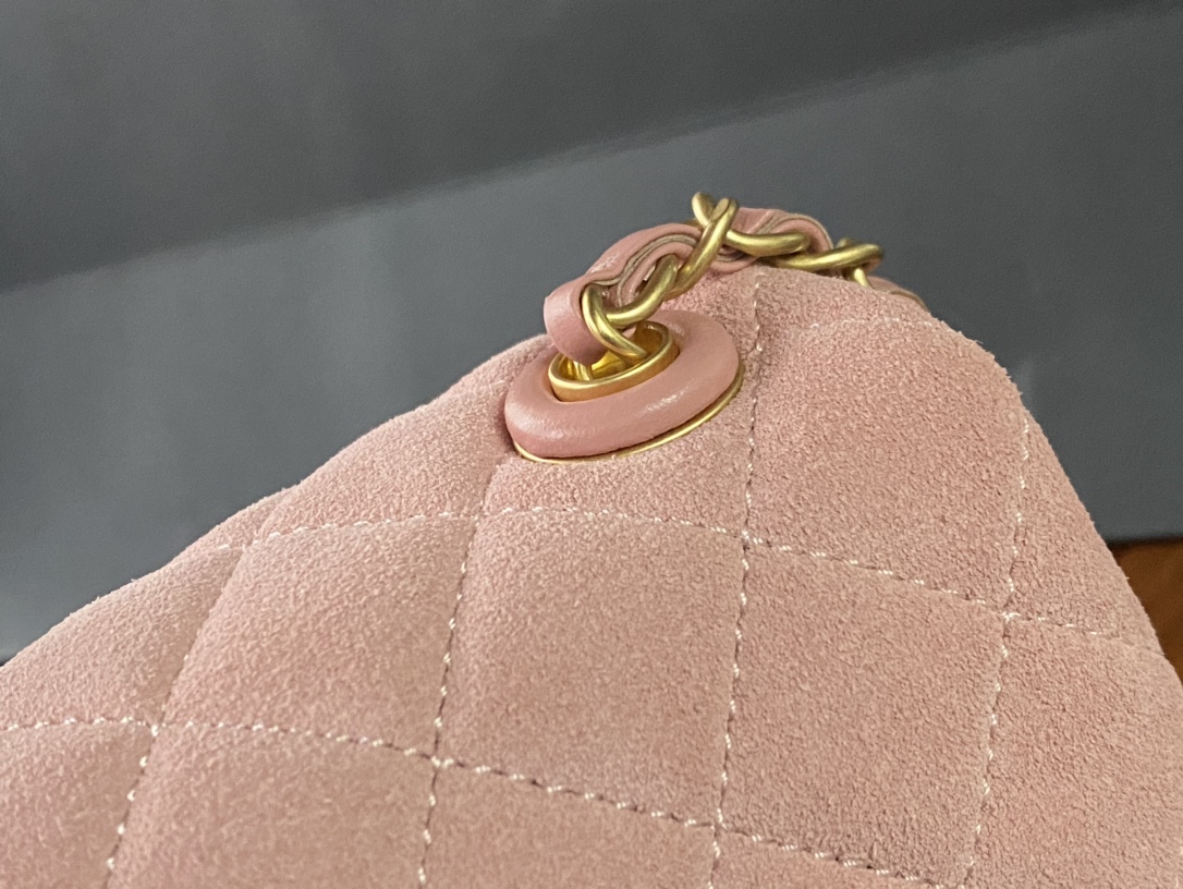 Chanel Basic Bag L-s