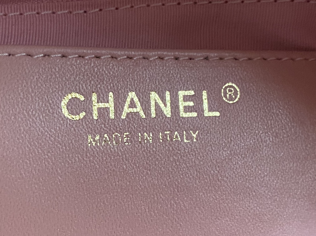 Chanel Basic Bag L-s