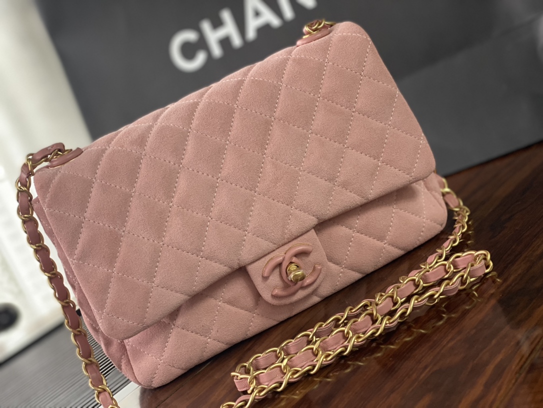 Chanel Basic Bag L-s