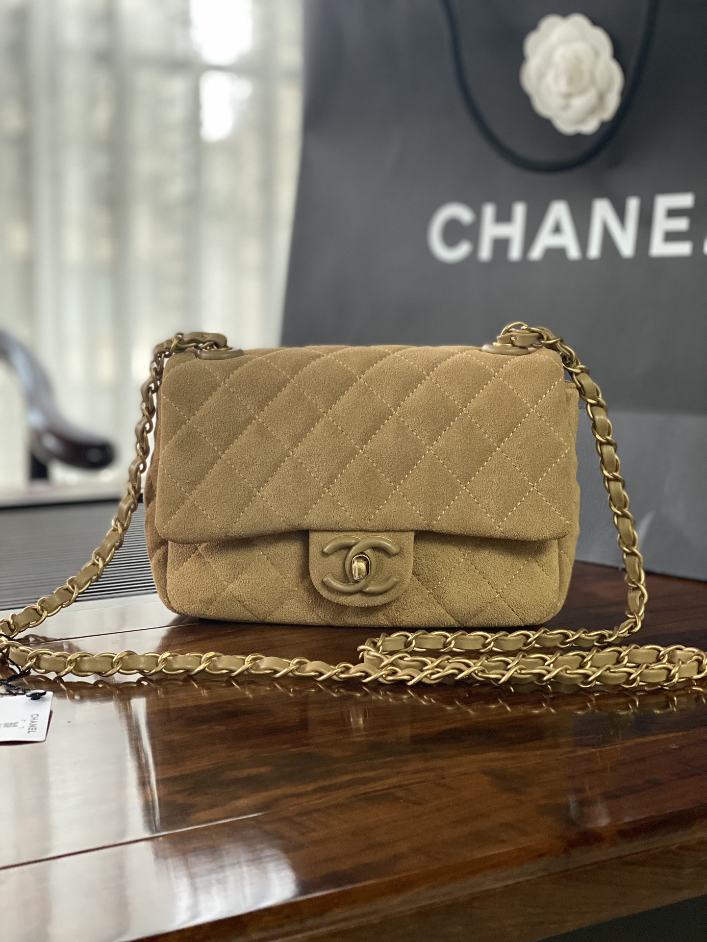 Chanel Basic Bag L-s