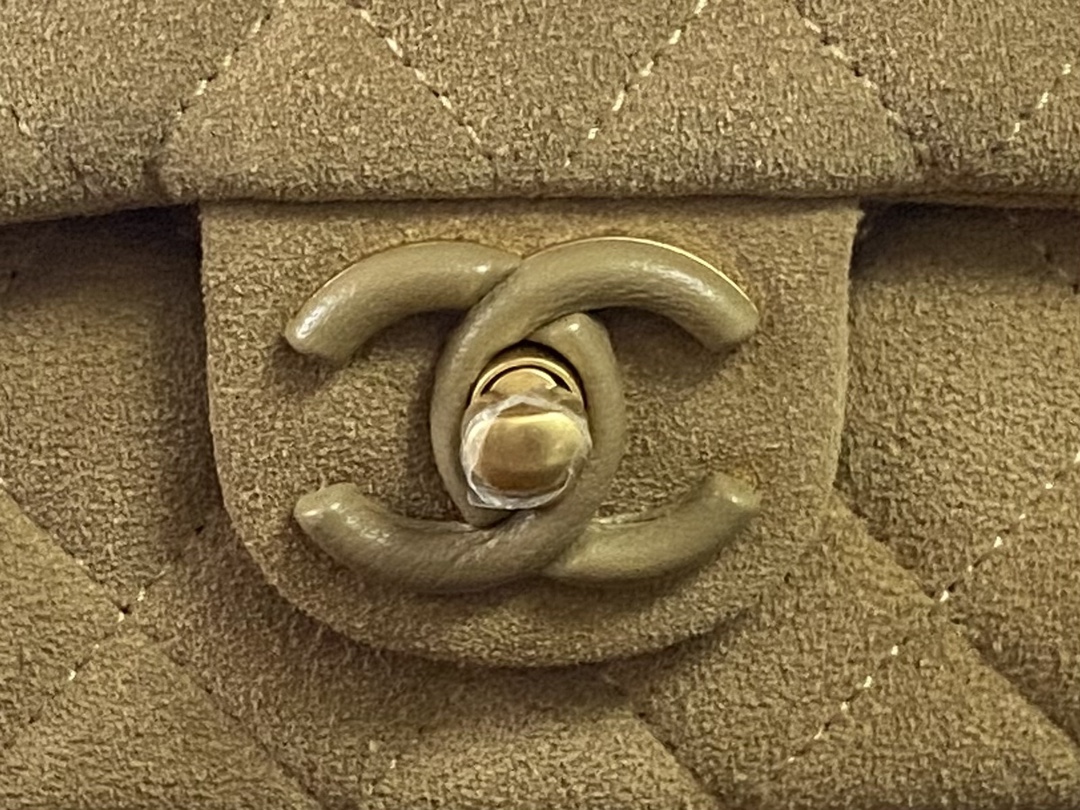 Chanel Basic Bag L-s