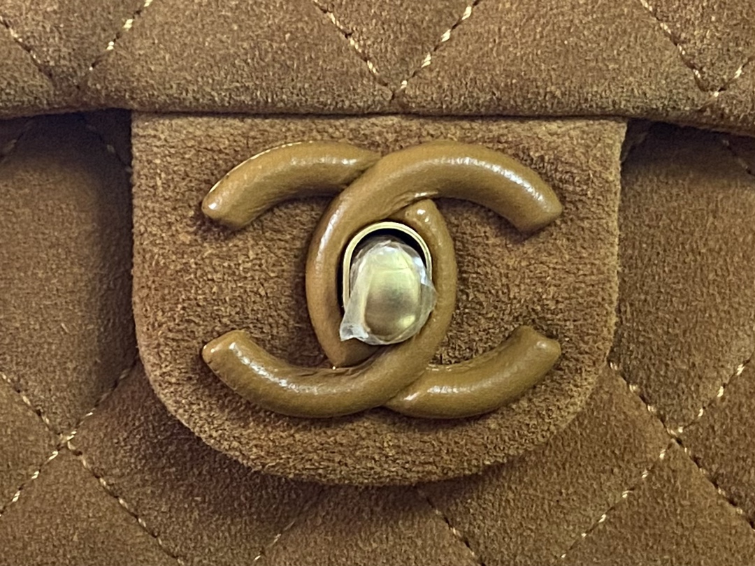 Chanel Basic Bag L-s