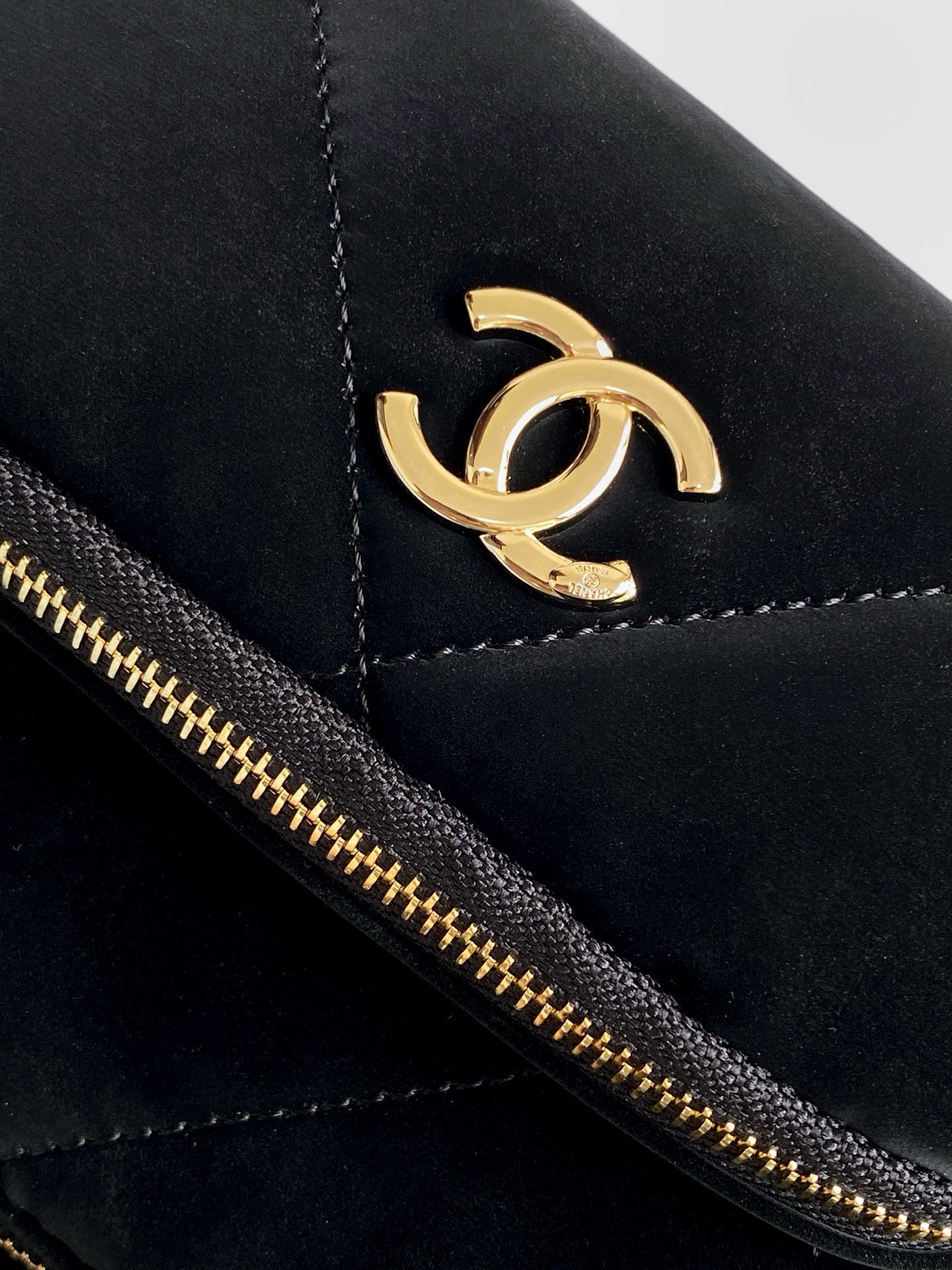 Chanel Basic Bag Black Mini Size L-s