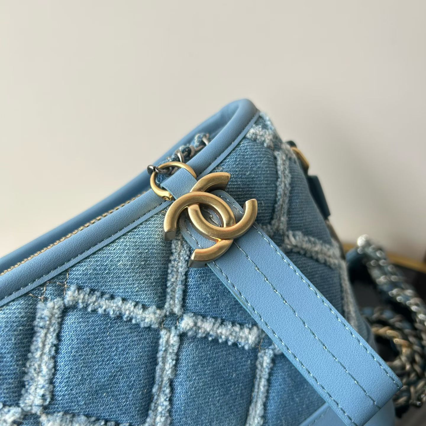 Chanel Basic Bag 20cm-l