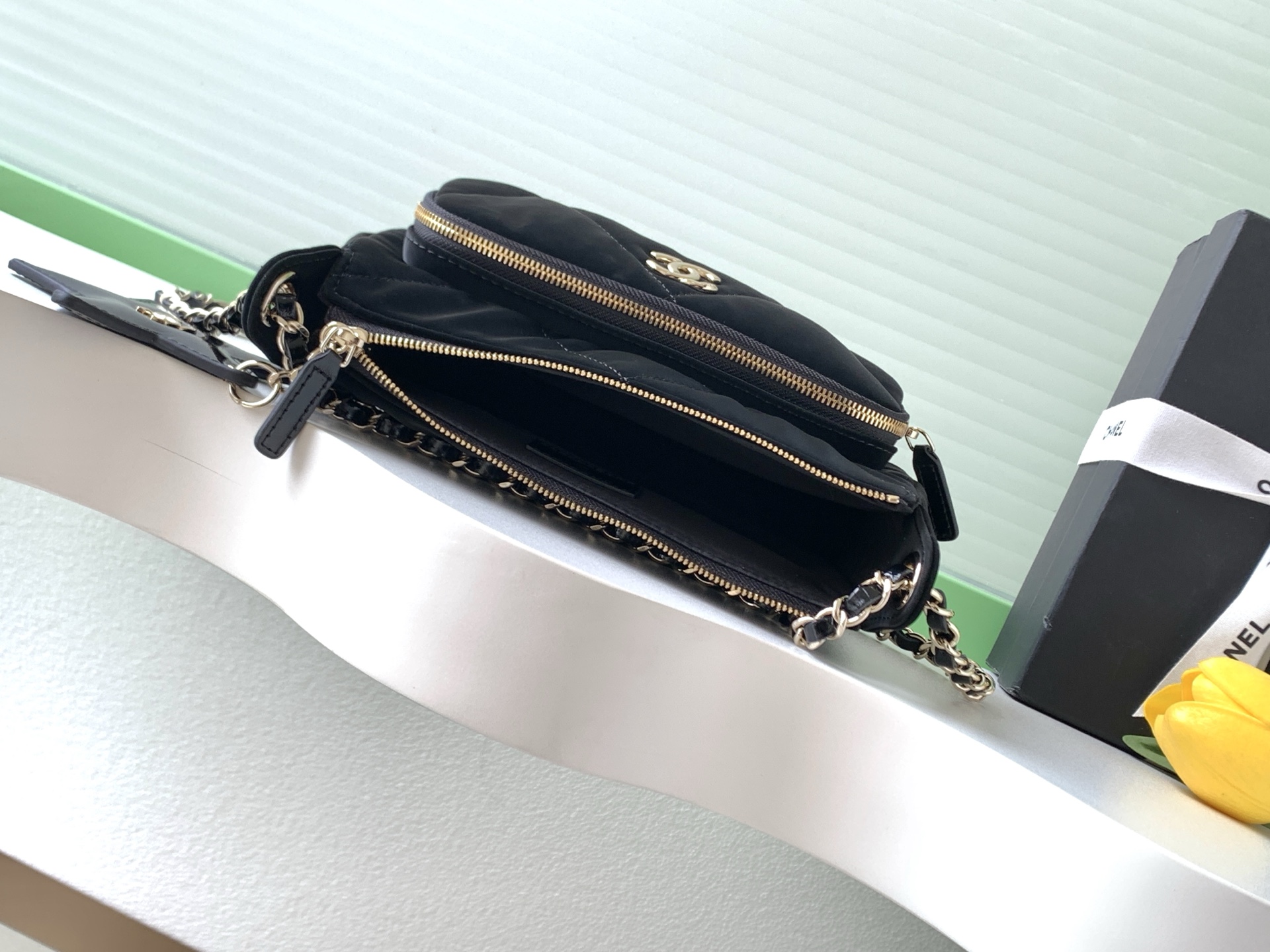 Chanel Basic Bag Black L-s