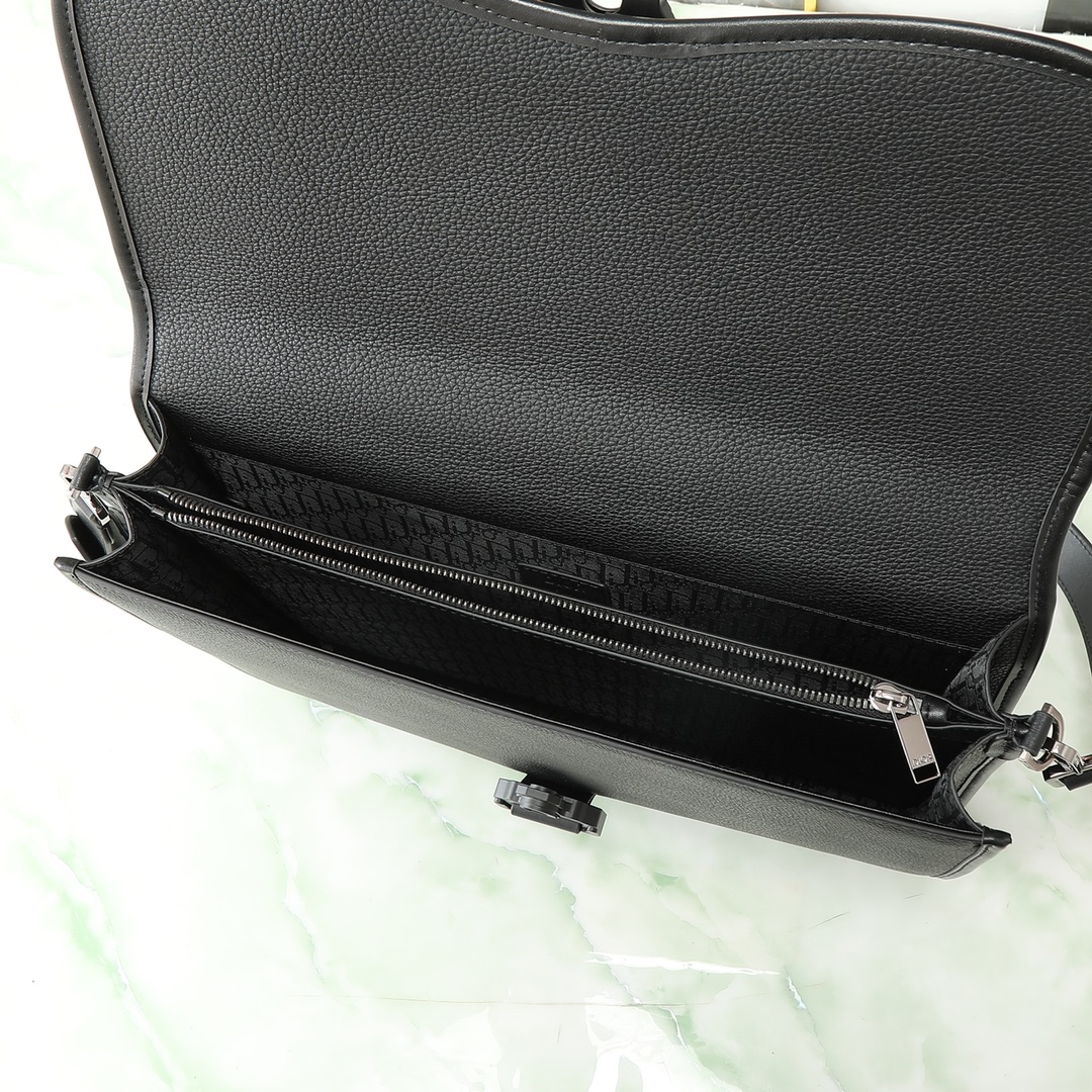 Dior Briefcase Cow Leather 29cm-m-l