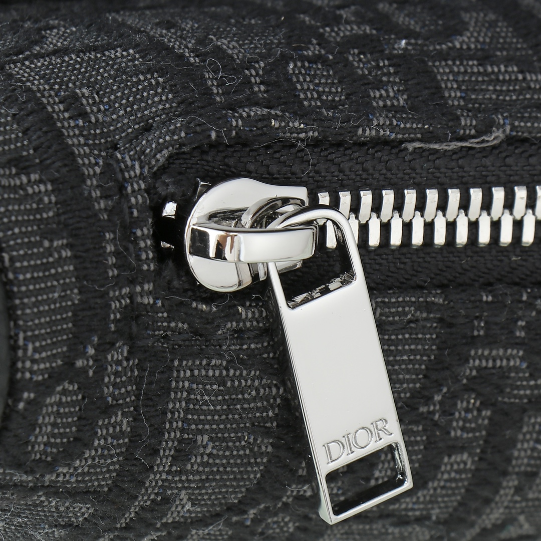 Dior Male Basic Bag Cow Leather Black L-s