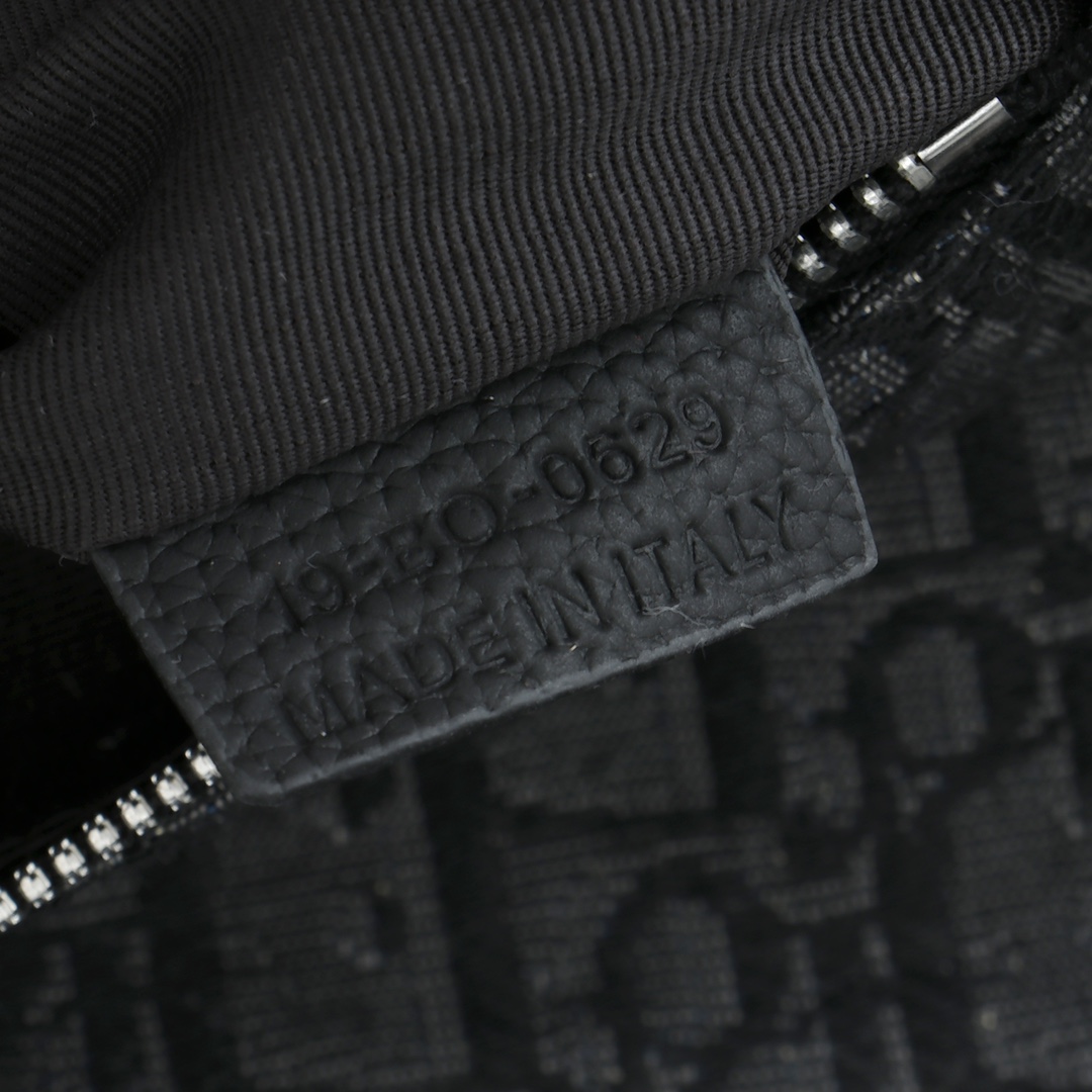 Dior Male Basic Bag Cow Leather Black L-s