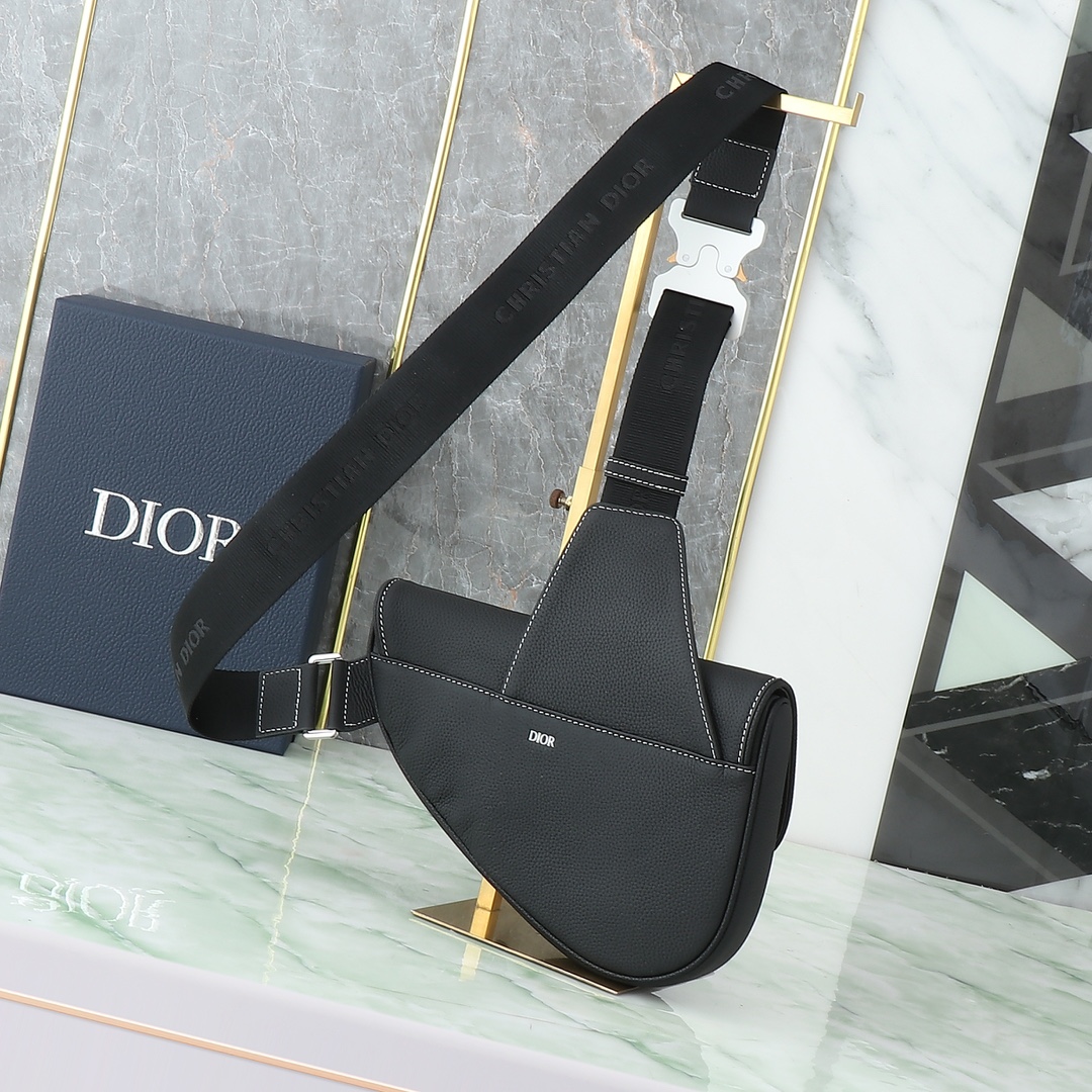 Dior Male Crossbody Bag Cow Leather Black L-s