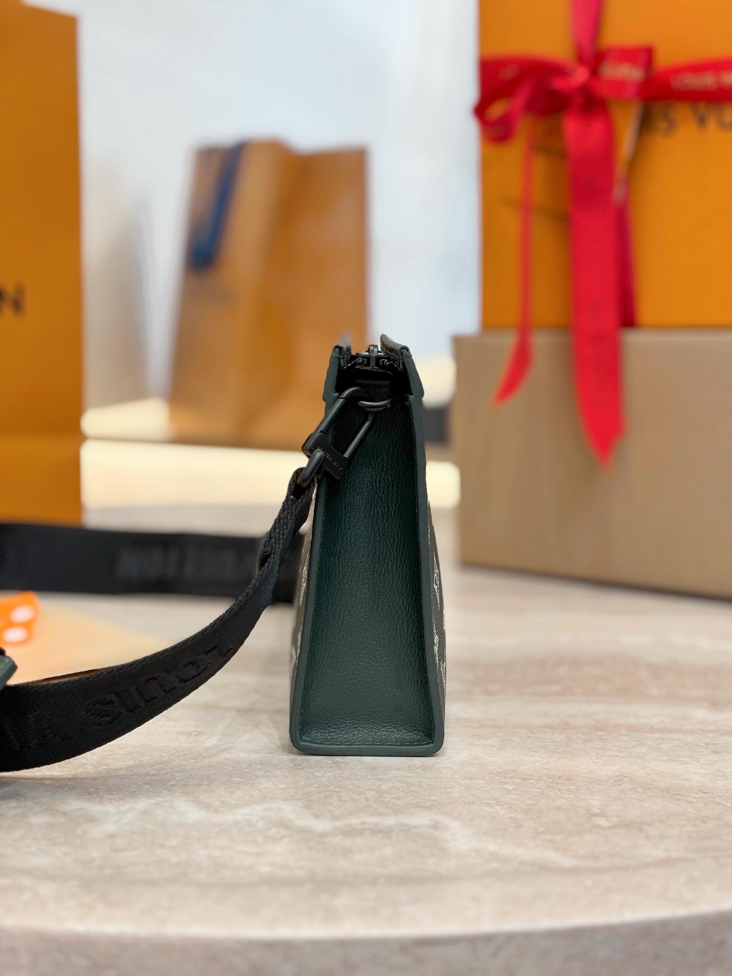 Louis Vuitton Basic Bag Cow Leather Green M-s