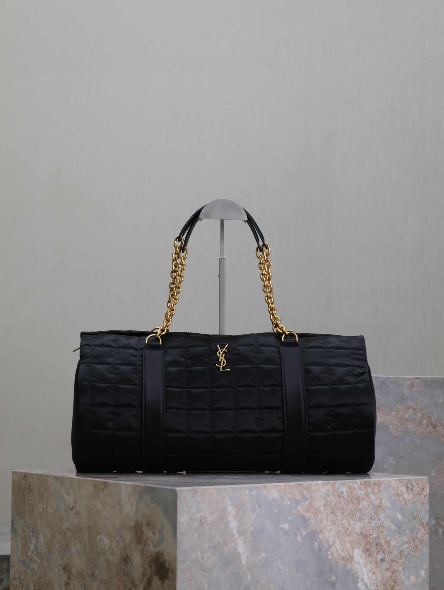Basic Bag Cow Leather 18cm-l