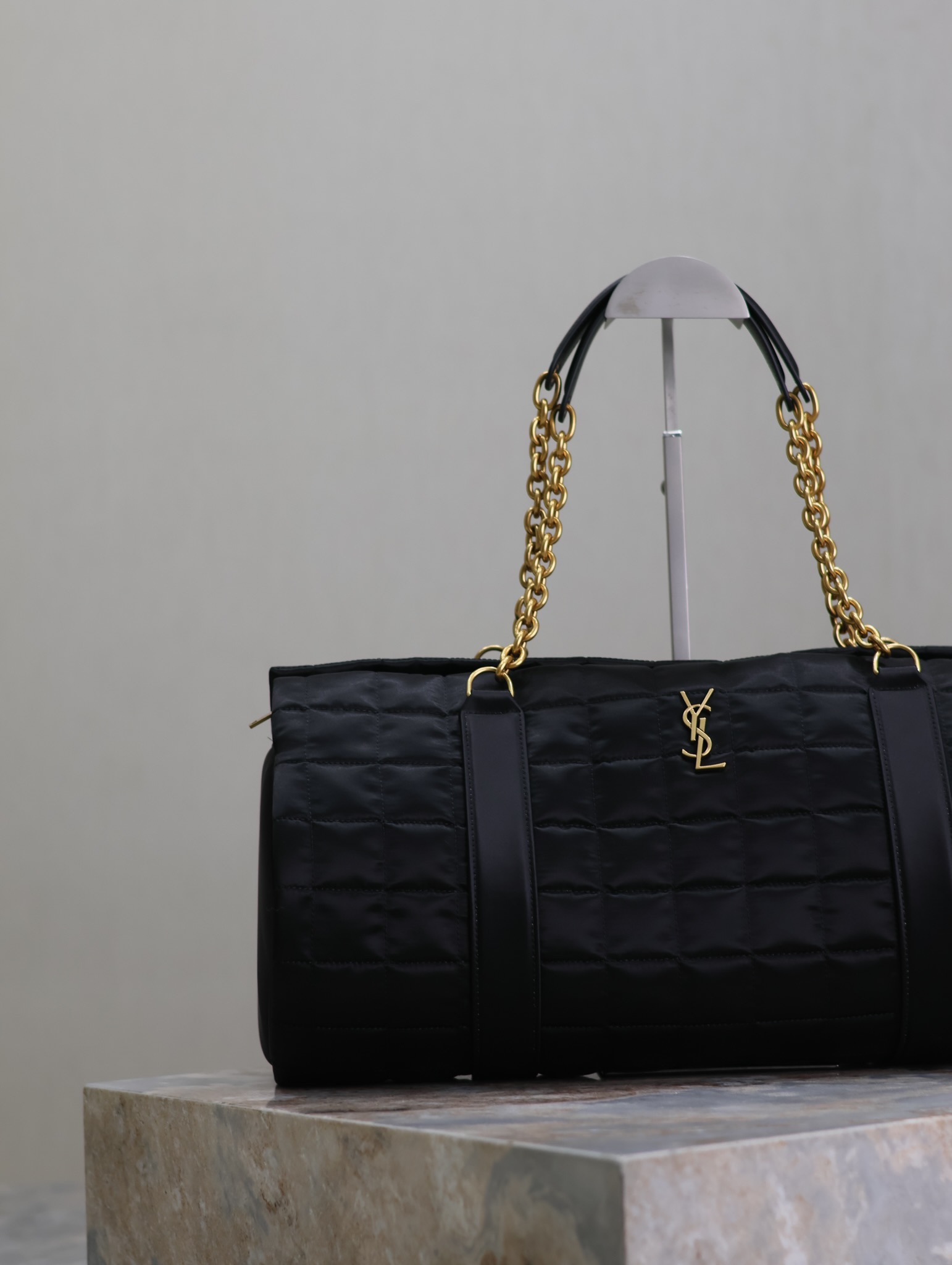 Basic Bag Cow Leather 18cm-l