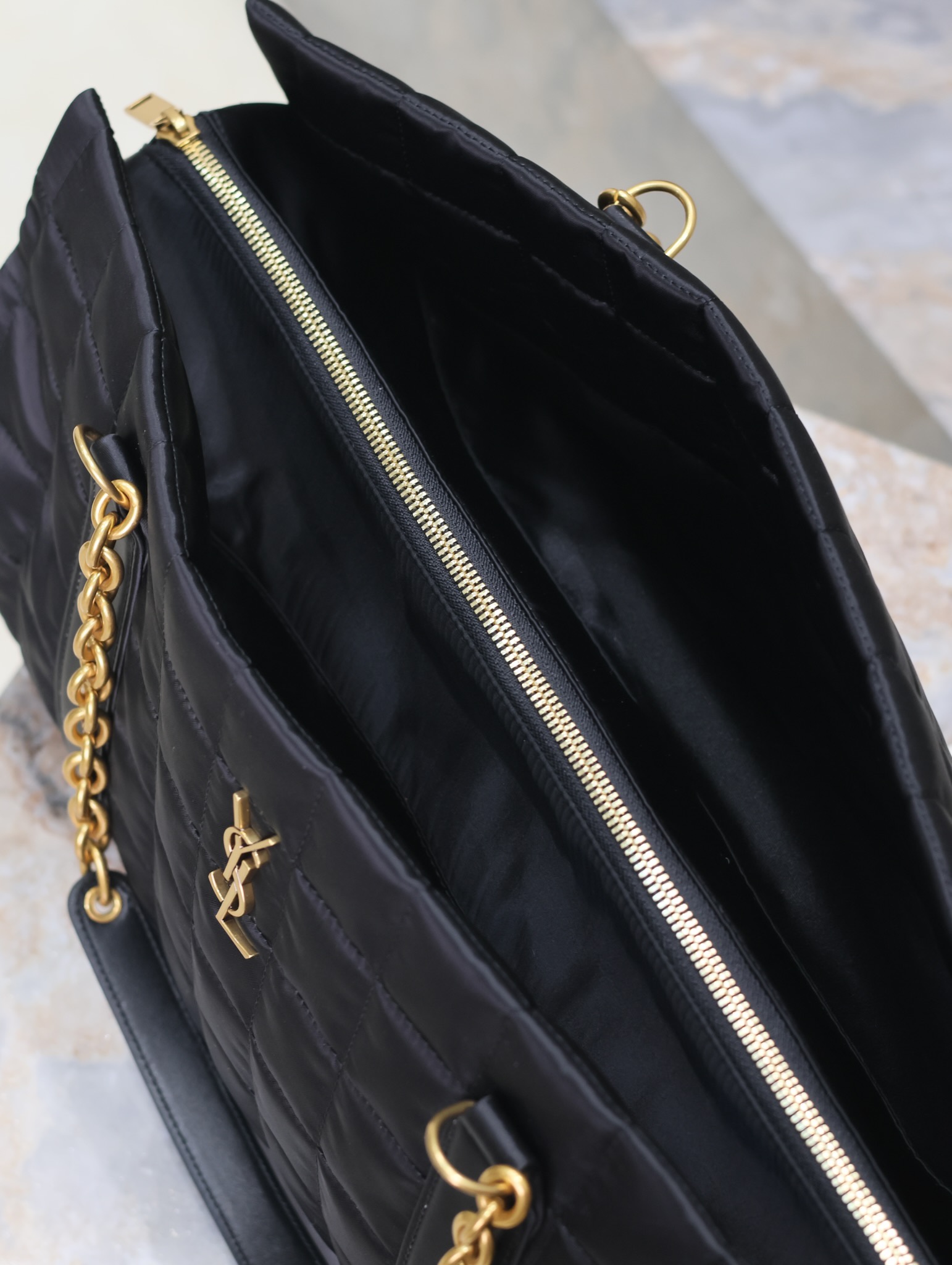 Basic Bag Cow Leather 18cm-l