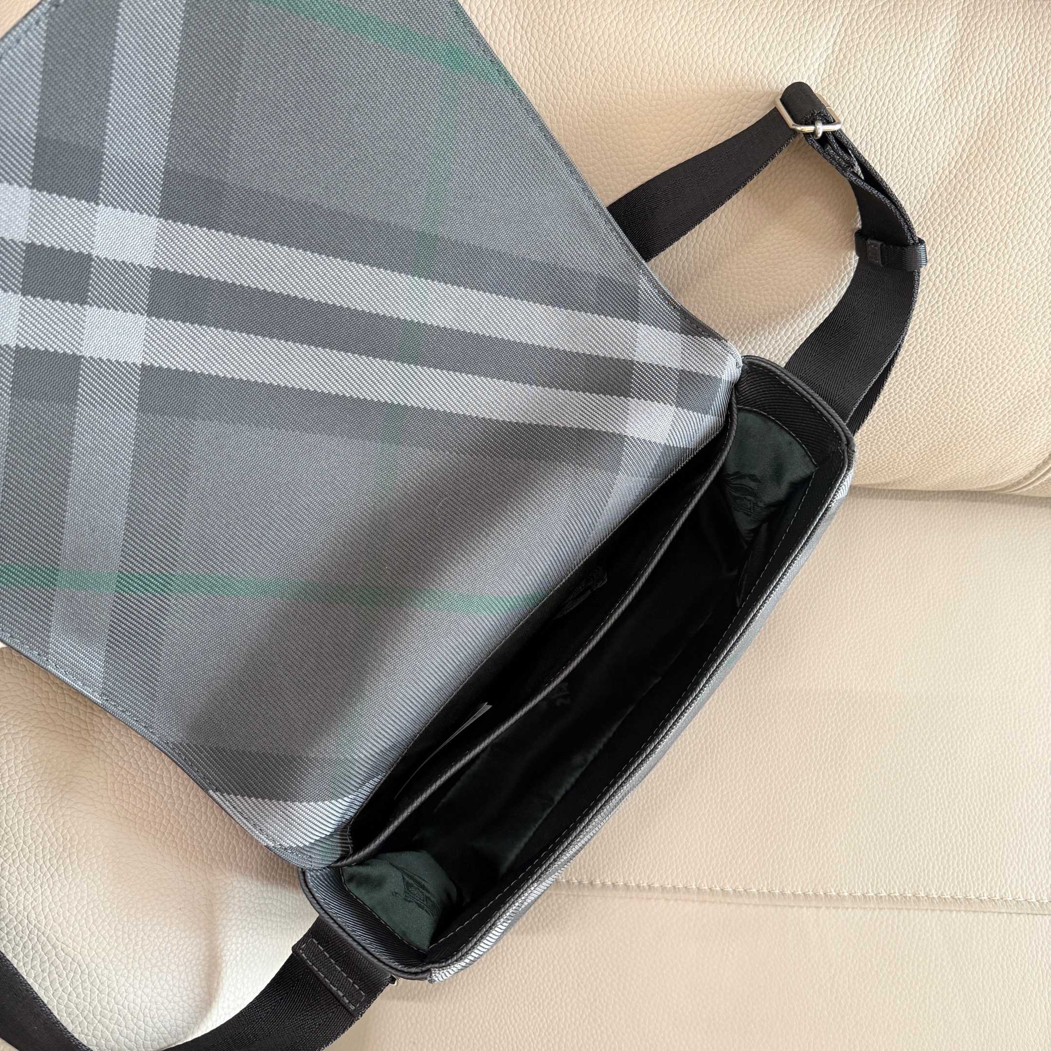 Messenger Bag Nylon 23cm