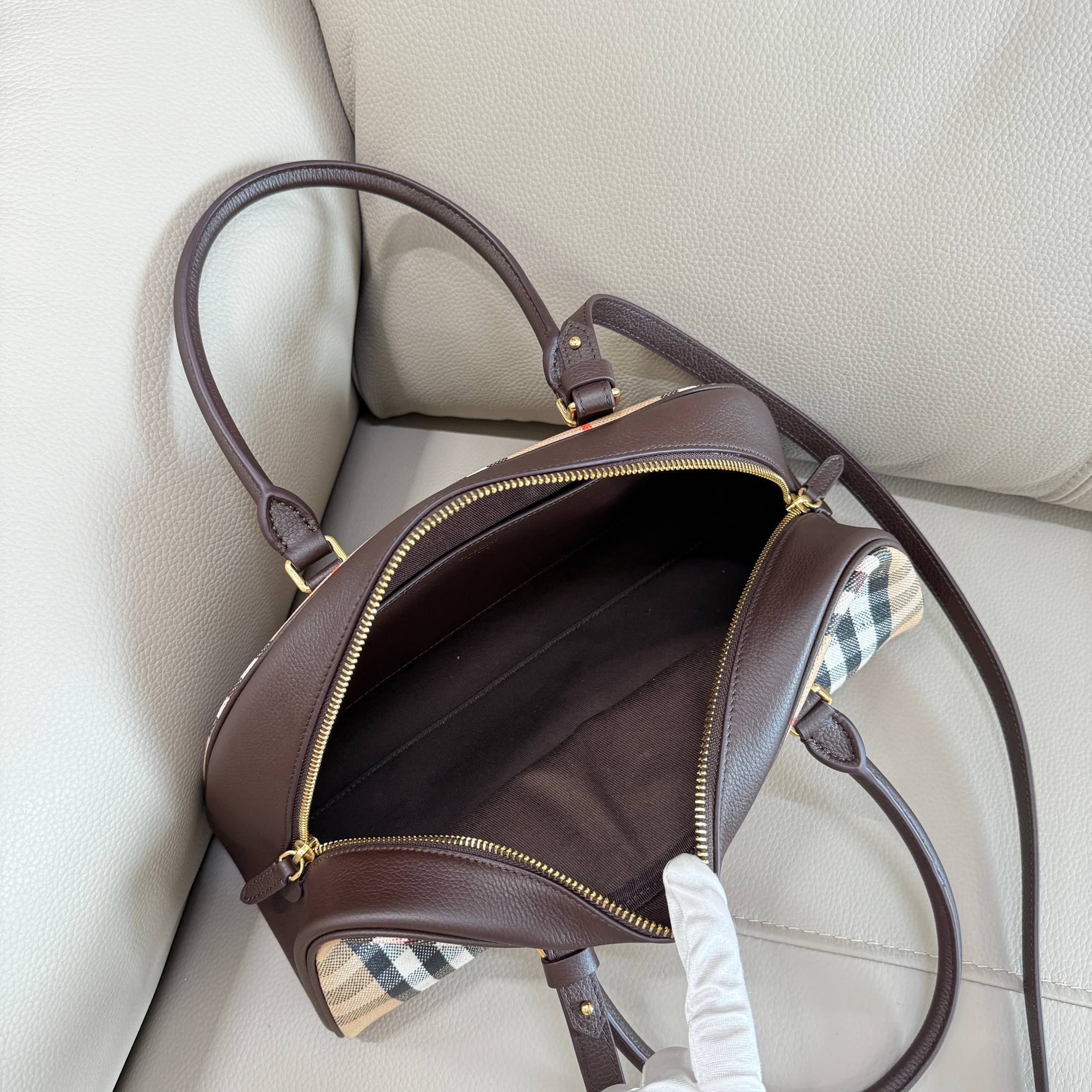 Burberry Backpack Cow Leather 17cm-l-s