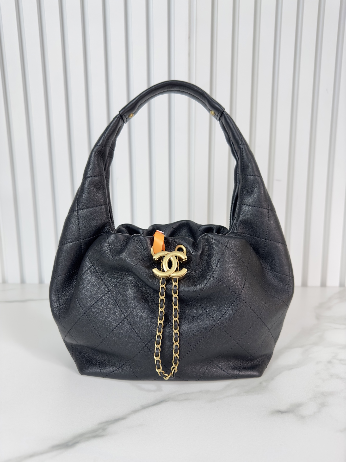 Basic Bag Cow Leather Black 12cm
