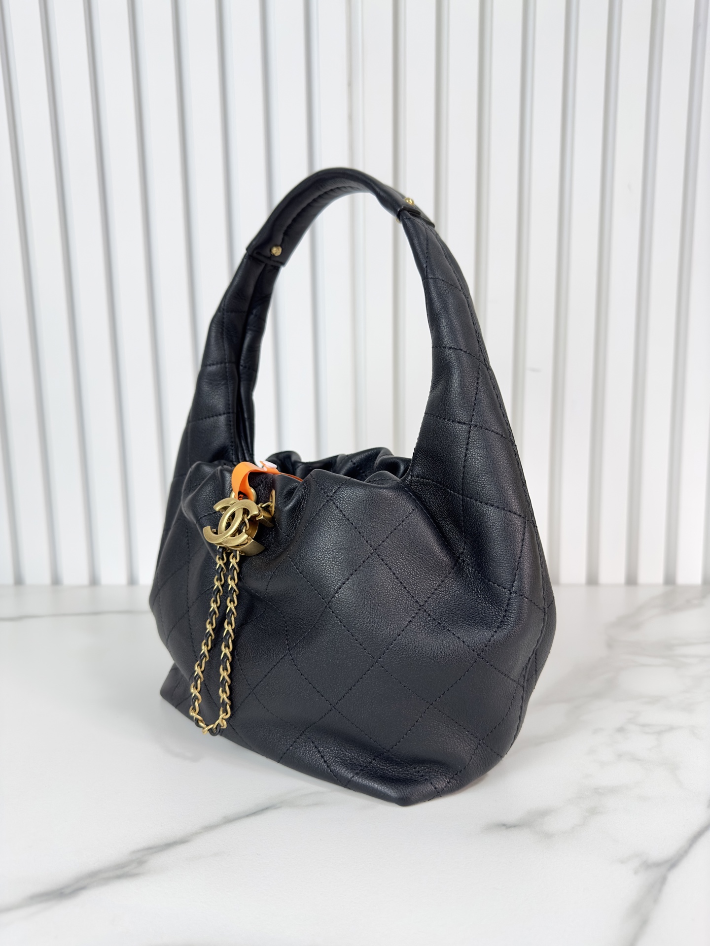 Basic Bag Cow Leather Black 12cm