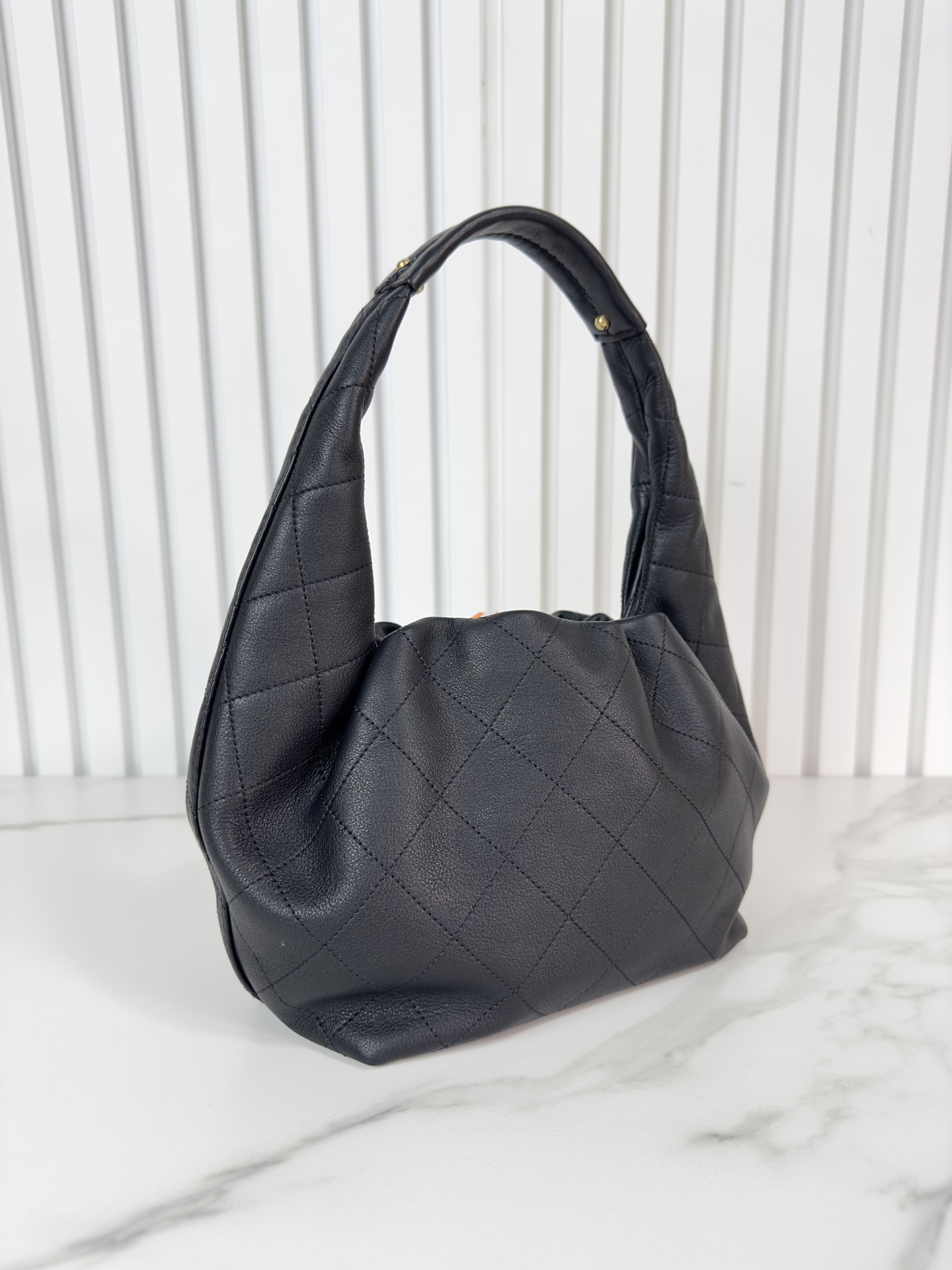 Basic Bag Cow Leather Black 12cm