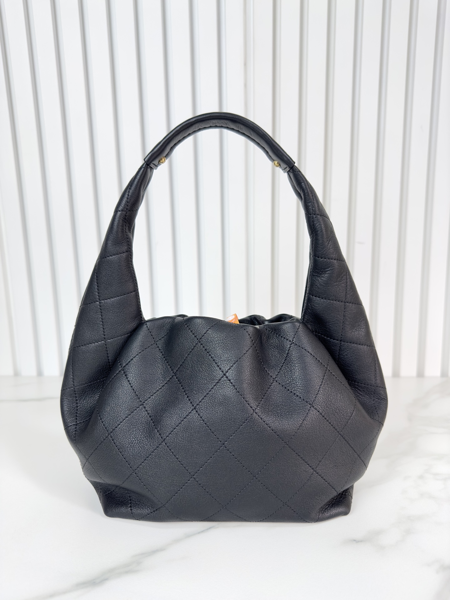 Basic Bag Cow Leather Black 12cm