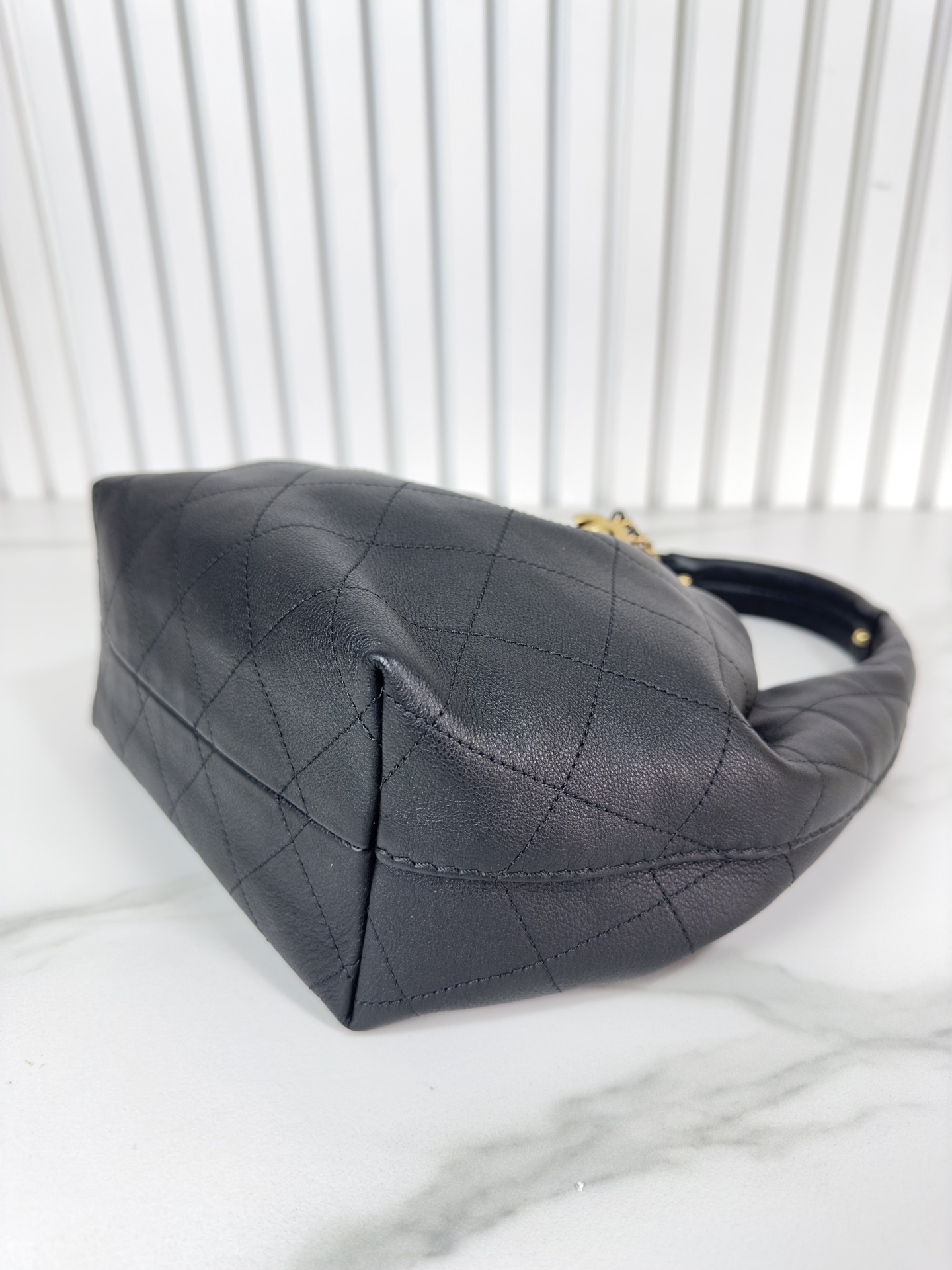 Basic Bag Cow Leather Black 12cm