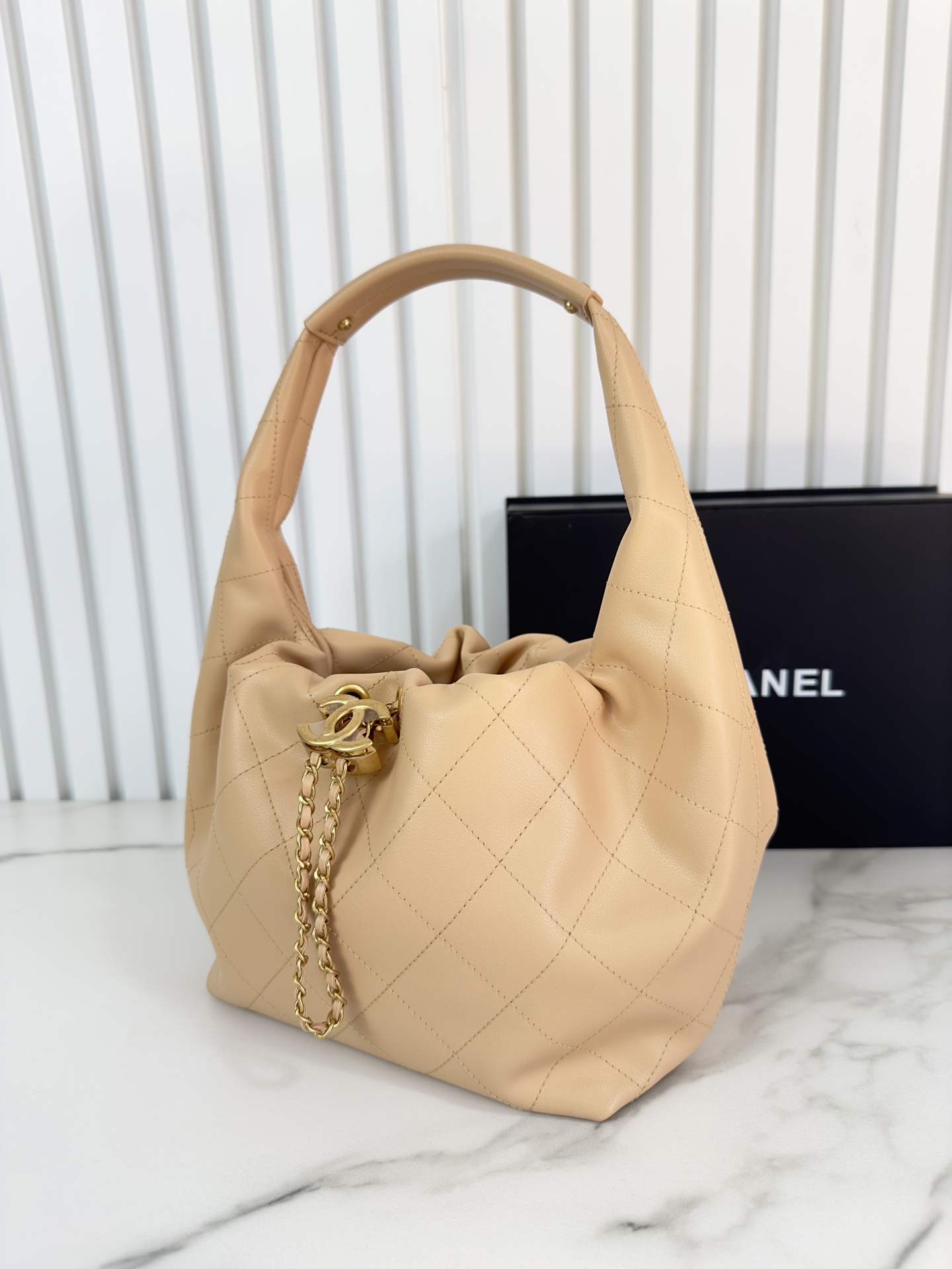 Basic Bag Cow Leather 12cm
