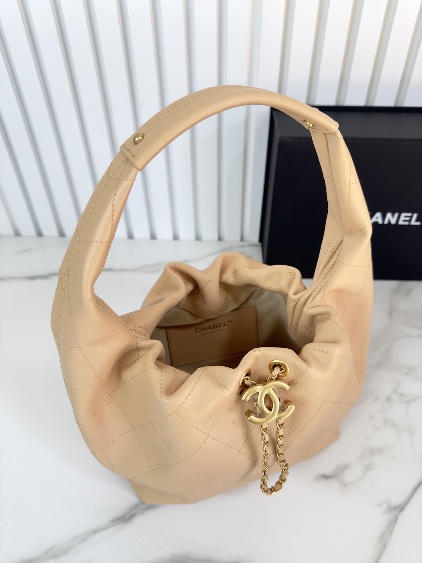 Basic Bag Cow Leather 12cm