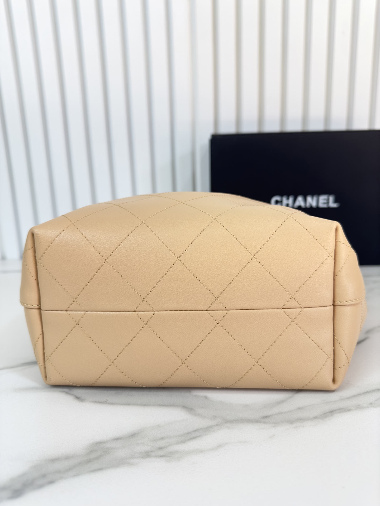 Basic Bag Cow Leather 12cm