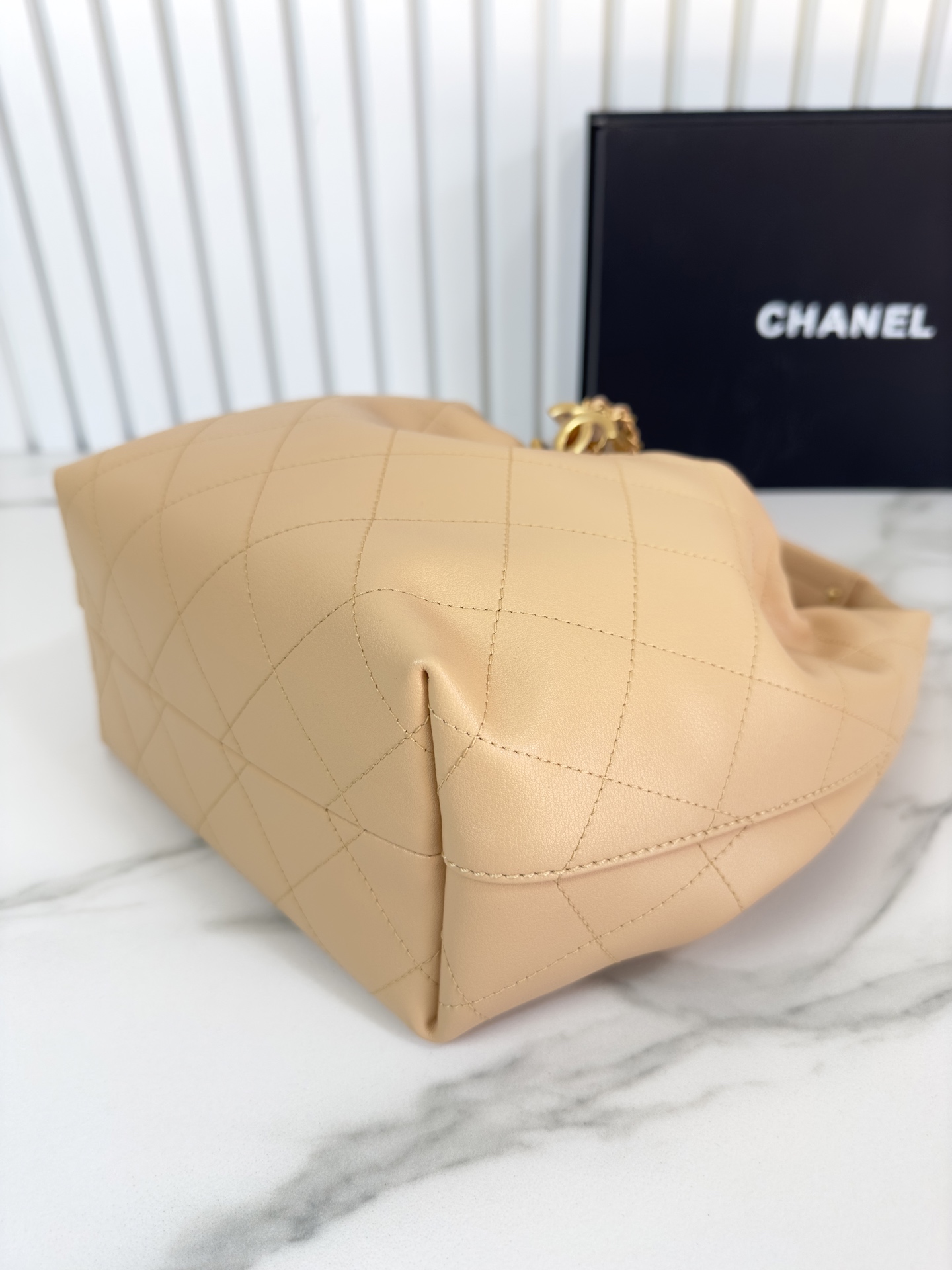 Basic Bag Cow Leather 12cm