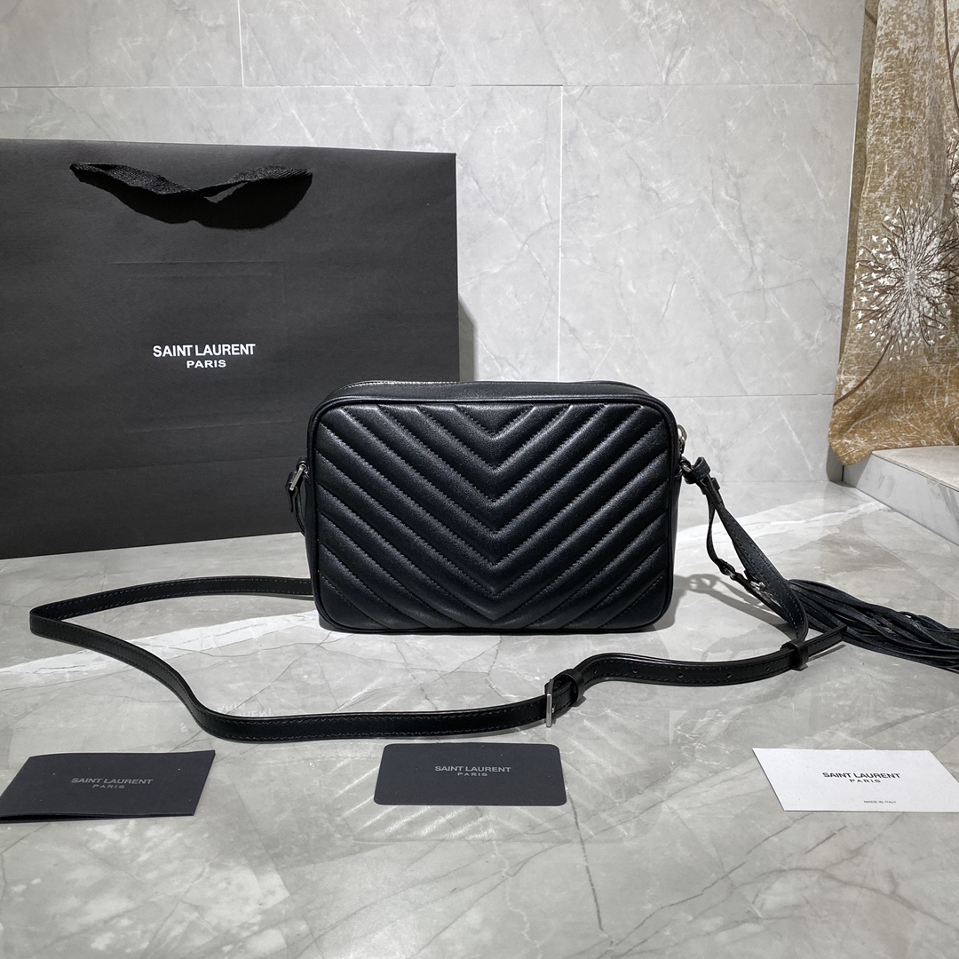 Louis Vuitton Basic Bag Cow Leather M-l