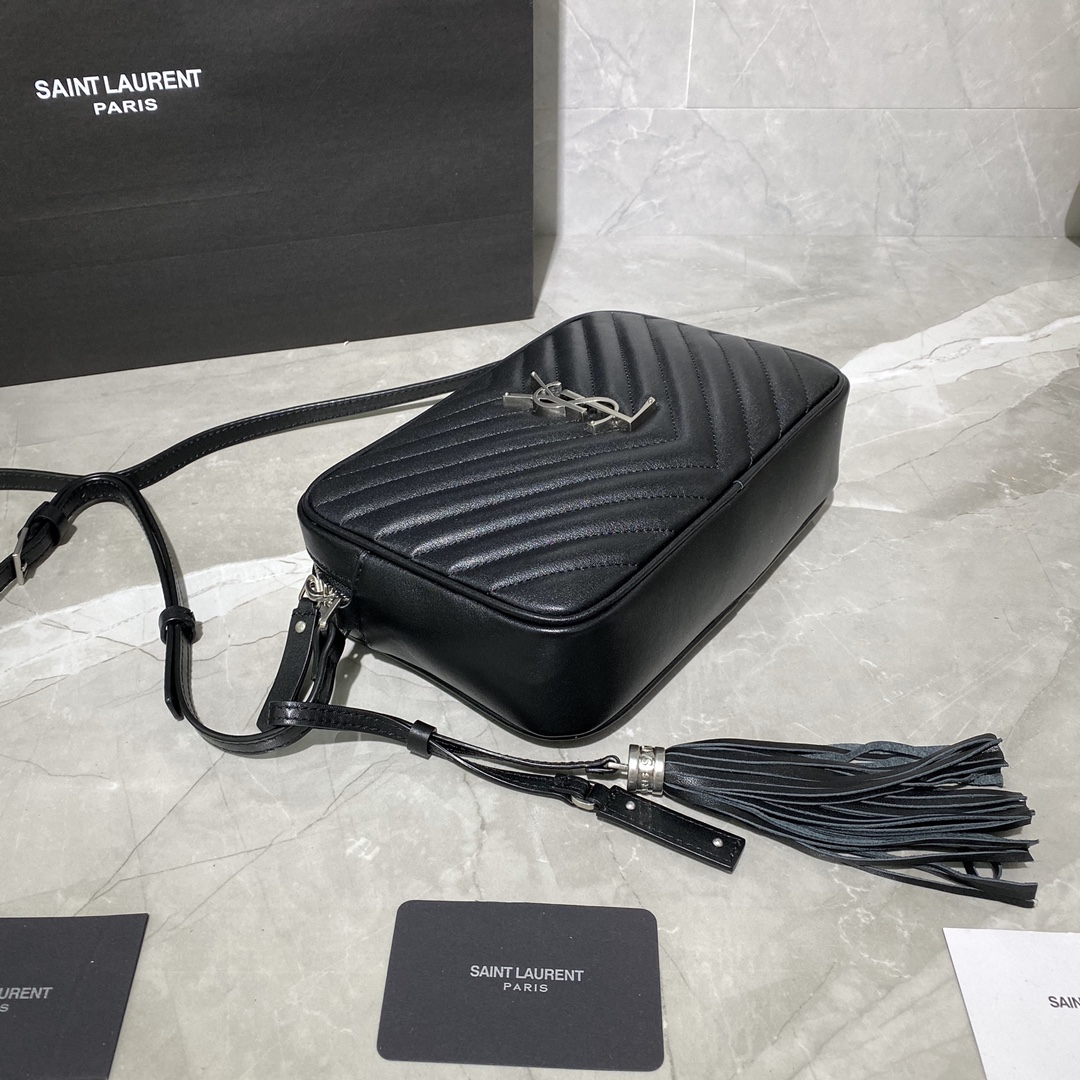 Louis Vuitton Basic Bag Cow Leather M-l