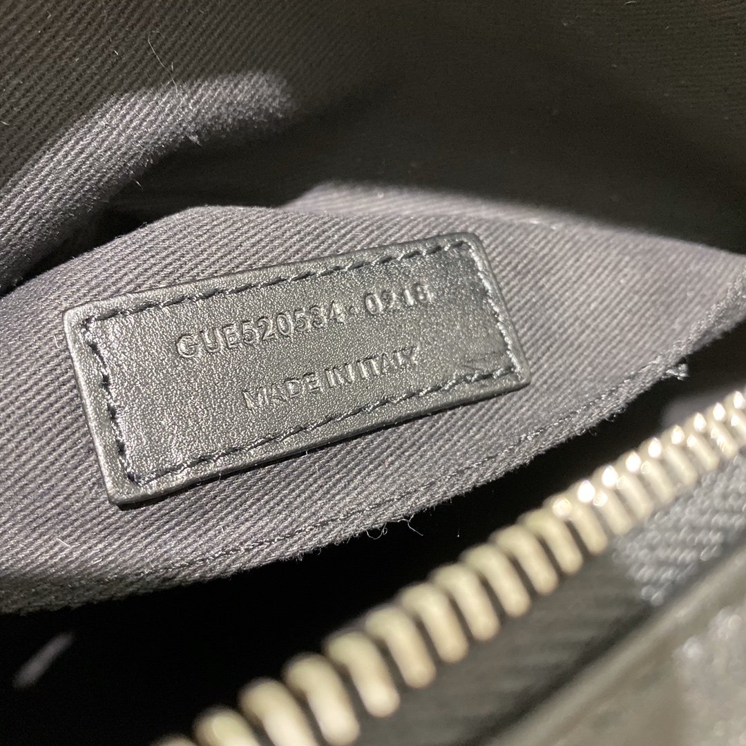 Louis Vuitton Basic Bag Cow Leather M-l