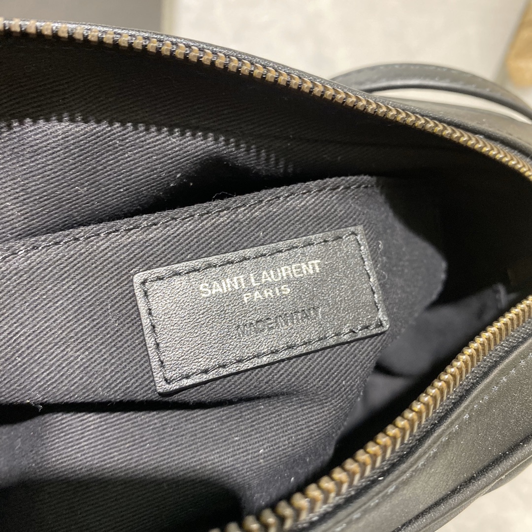 Louis Vuitton Basic Bag Cow Leather M-l