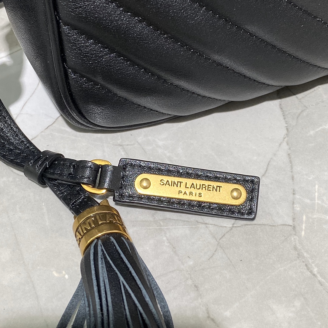 Louis Vuitton Basic Bag Cow Leather M-l