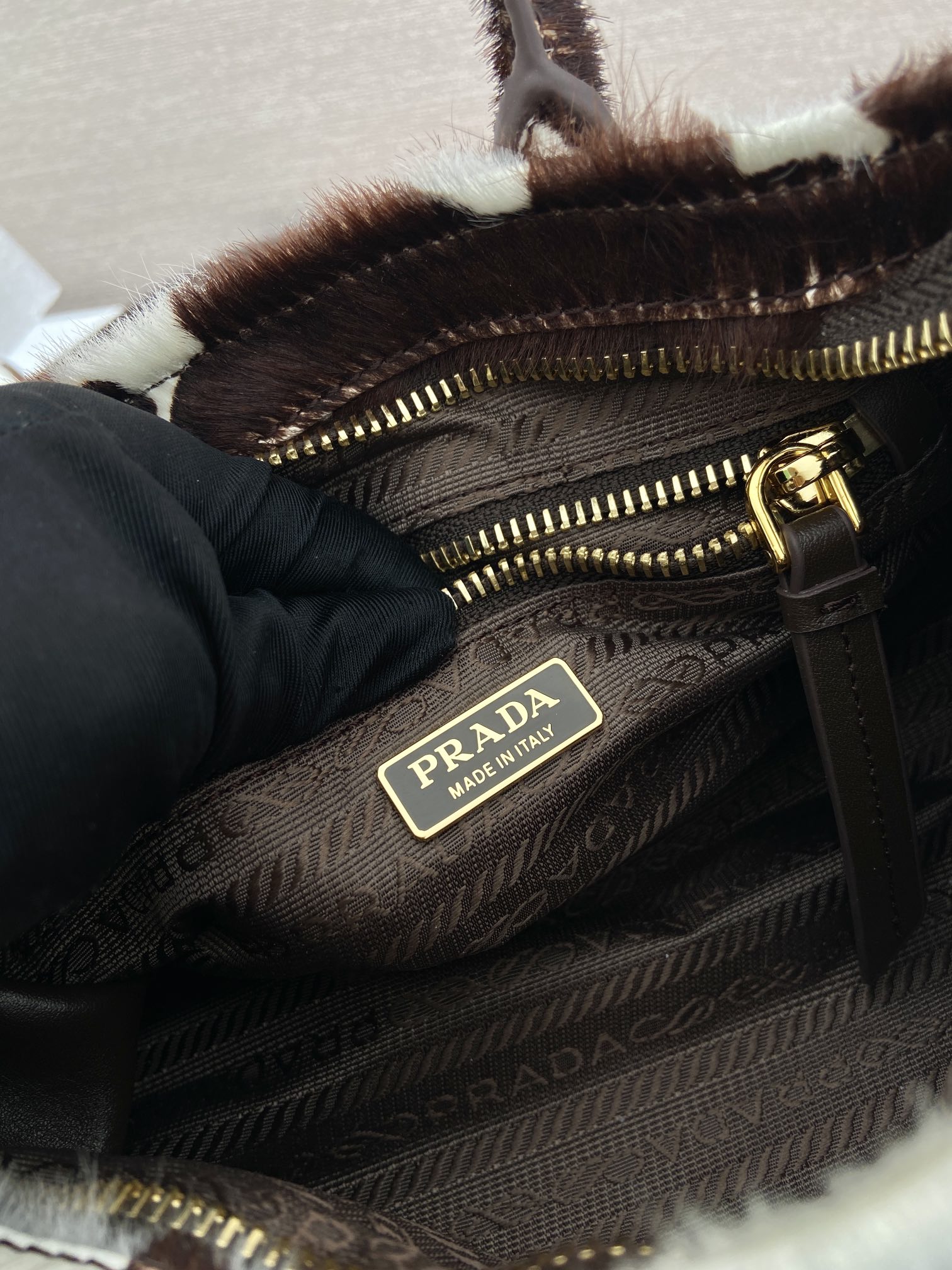 Prada Tote Bag M-l-s