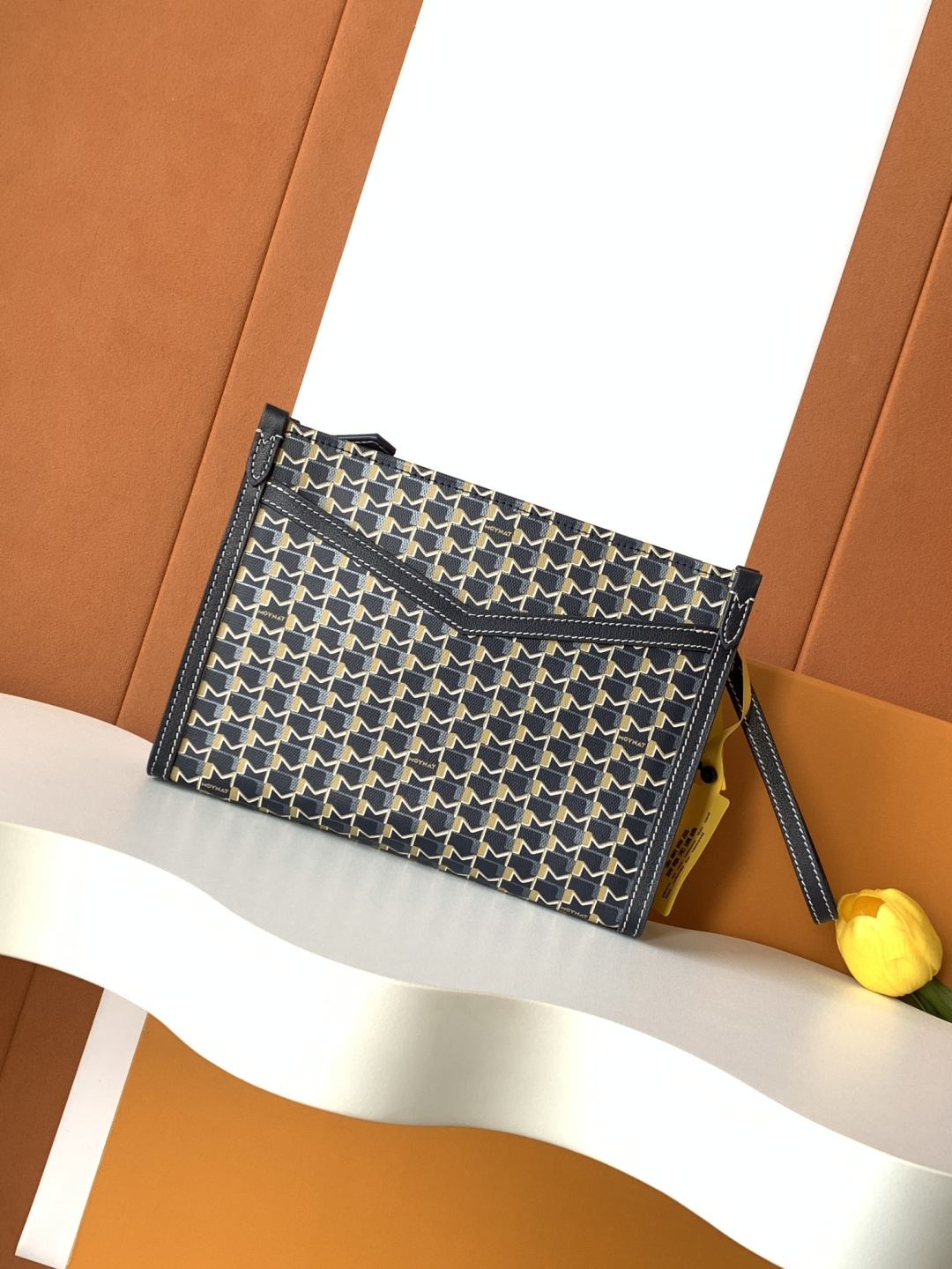 Louis Vuitton Basic Bag M-s