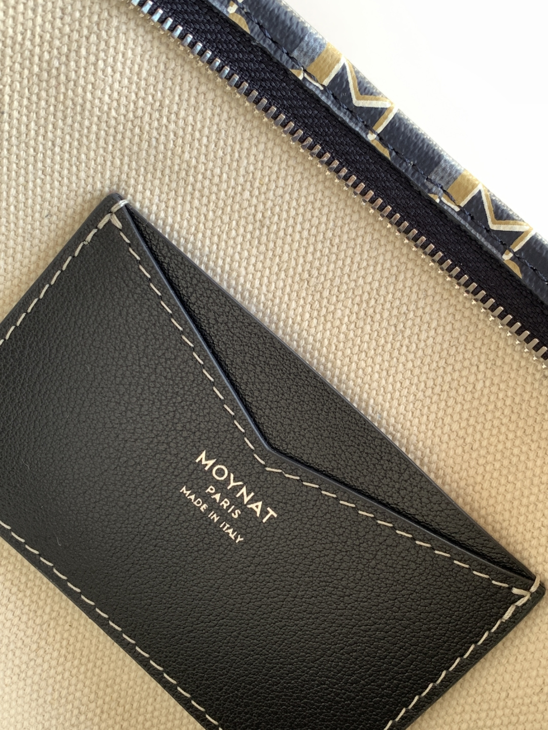 Louis Vuitton Basic Bag M-s