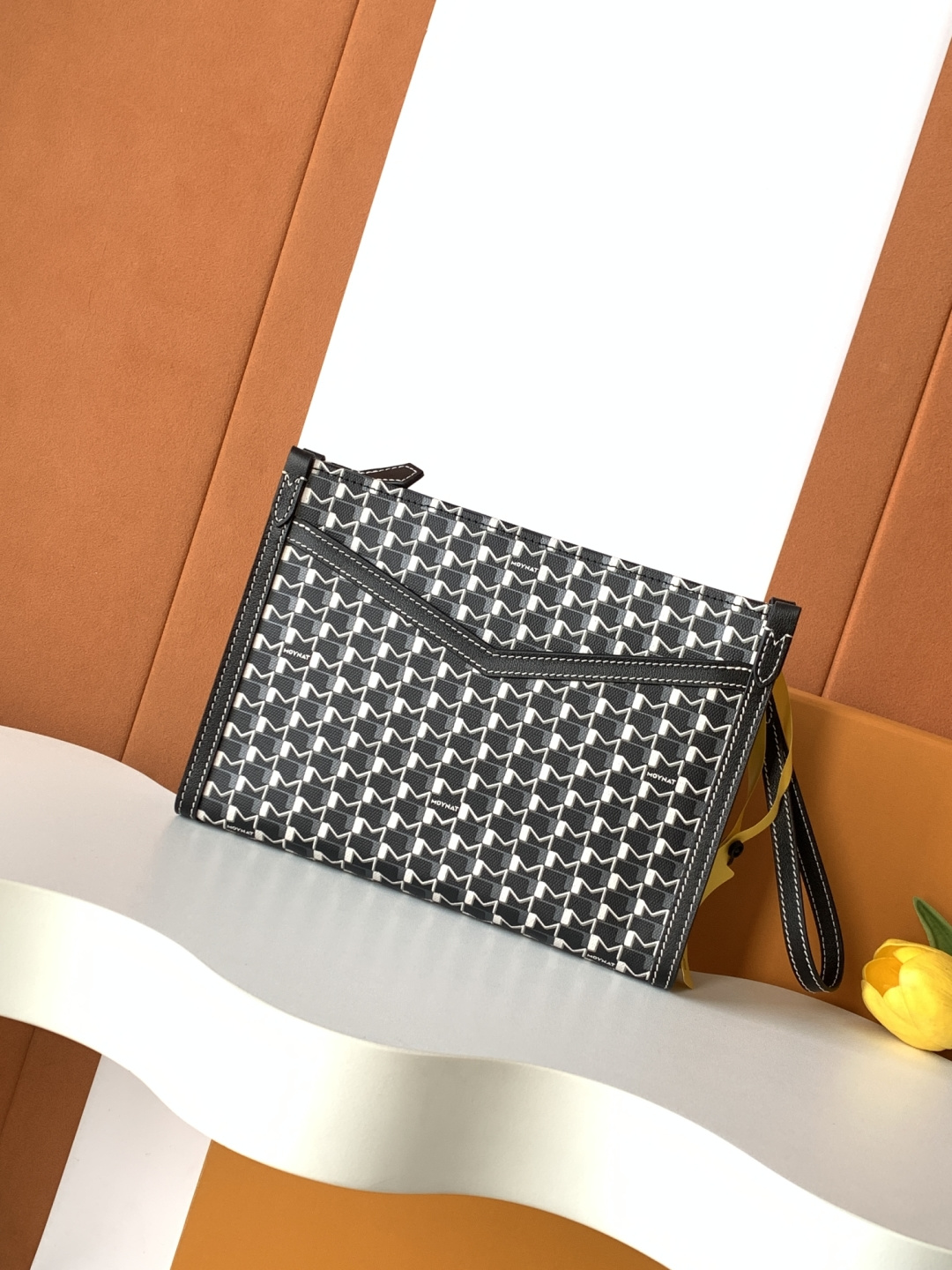 Louis Vuitton Basic Bag M-s