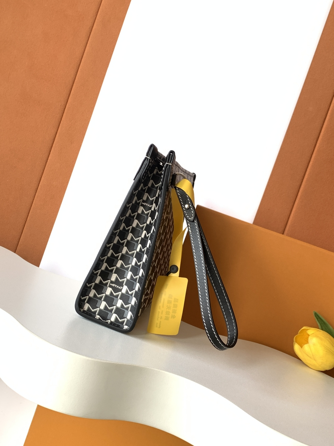 Louis Vuitton Basic Bag M-s