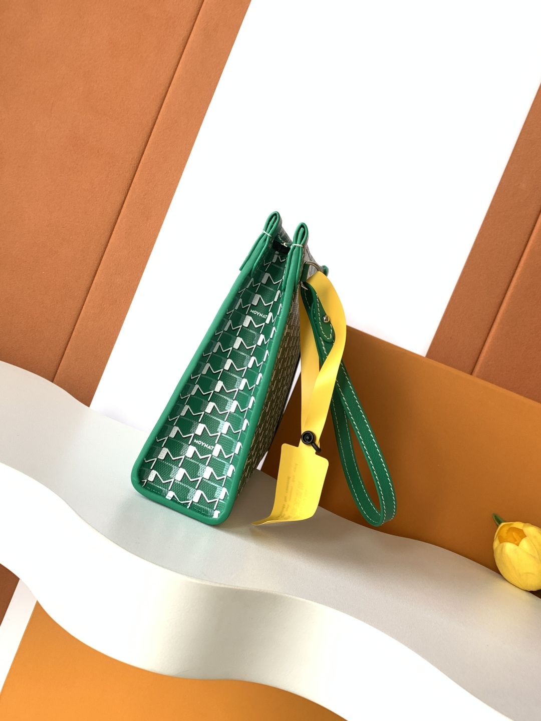 Louis Vuitton Basic Bag M-s