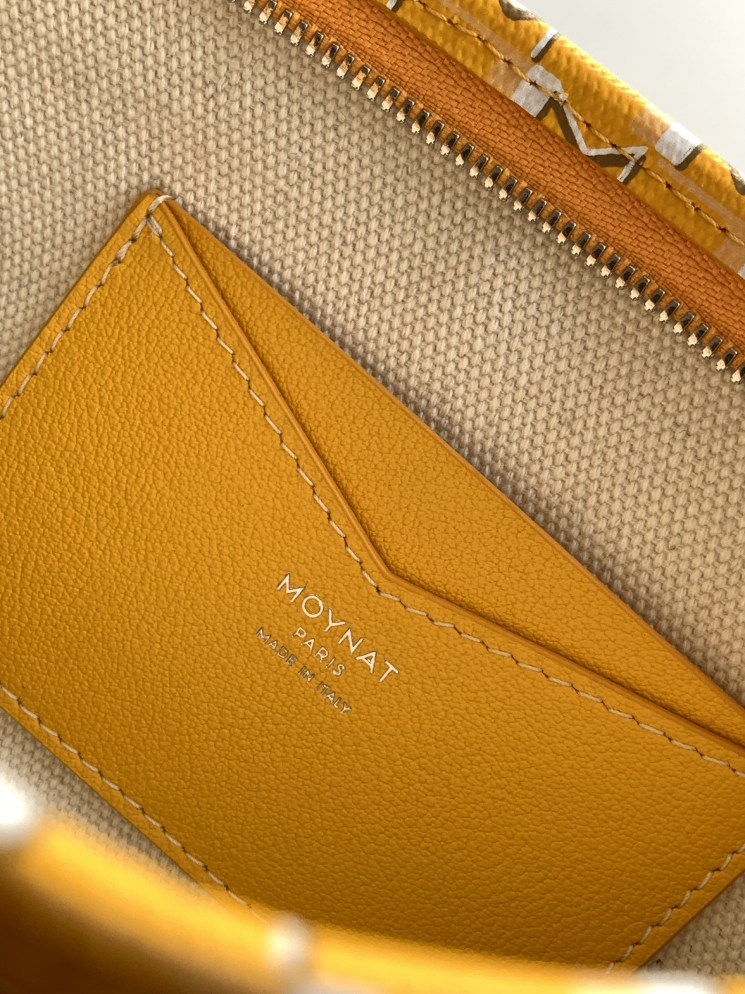 Louis Vuitton Basic Bag M-s