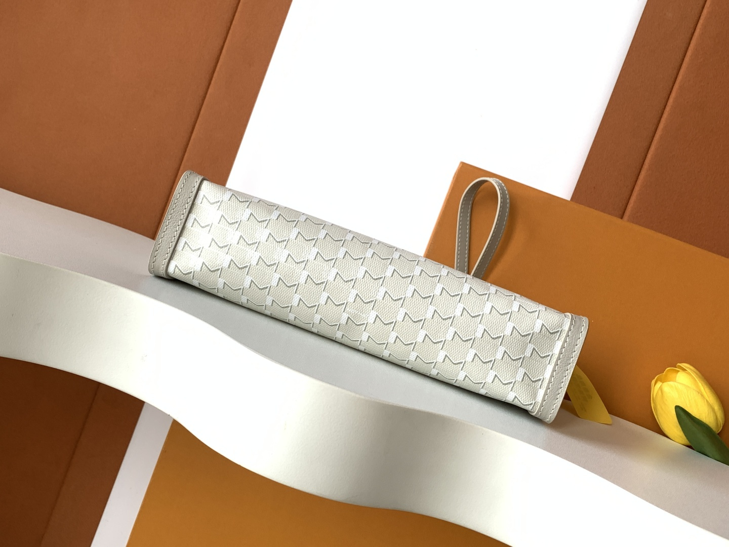 Louis Vuitton Basic Bag M-s