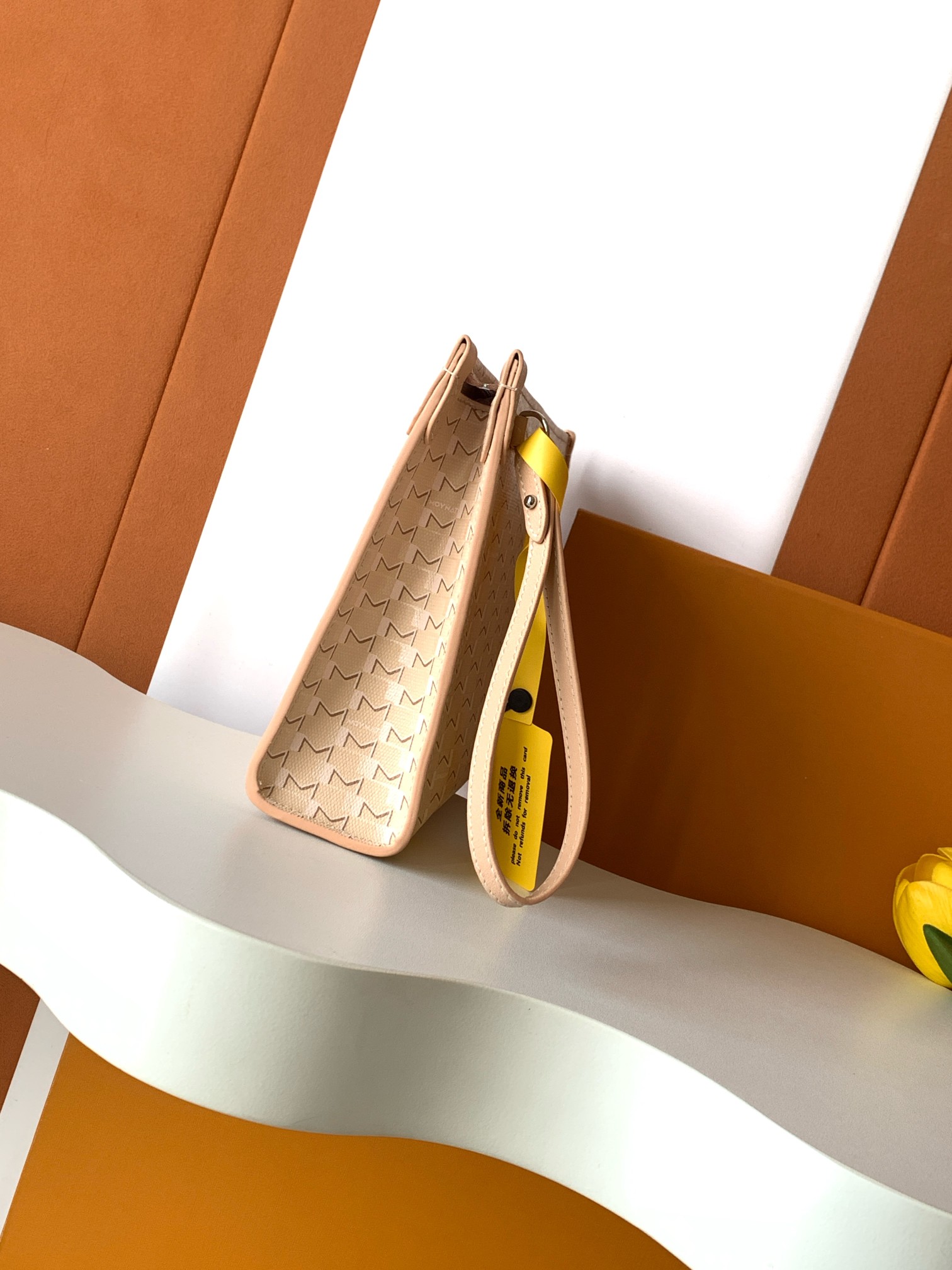 Louis Vuitton Basic Bag M-s