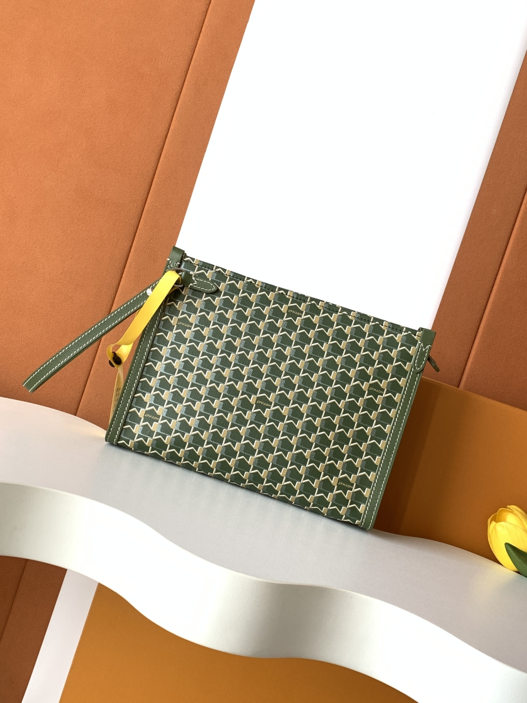 Louis Vuitton Basic Bag M-s