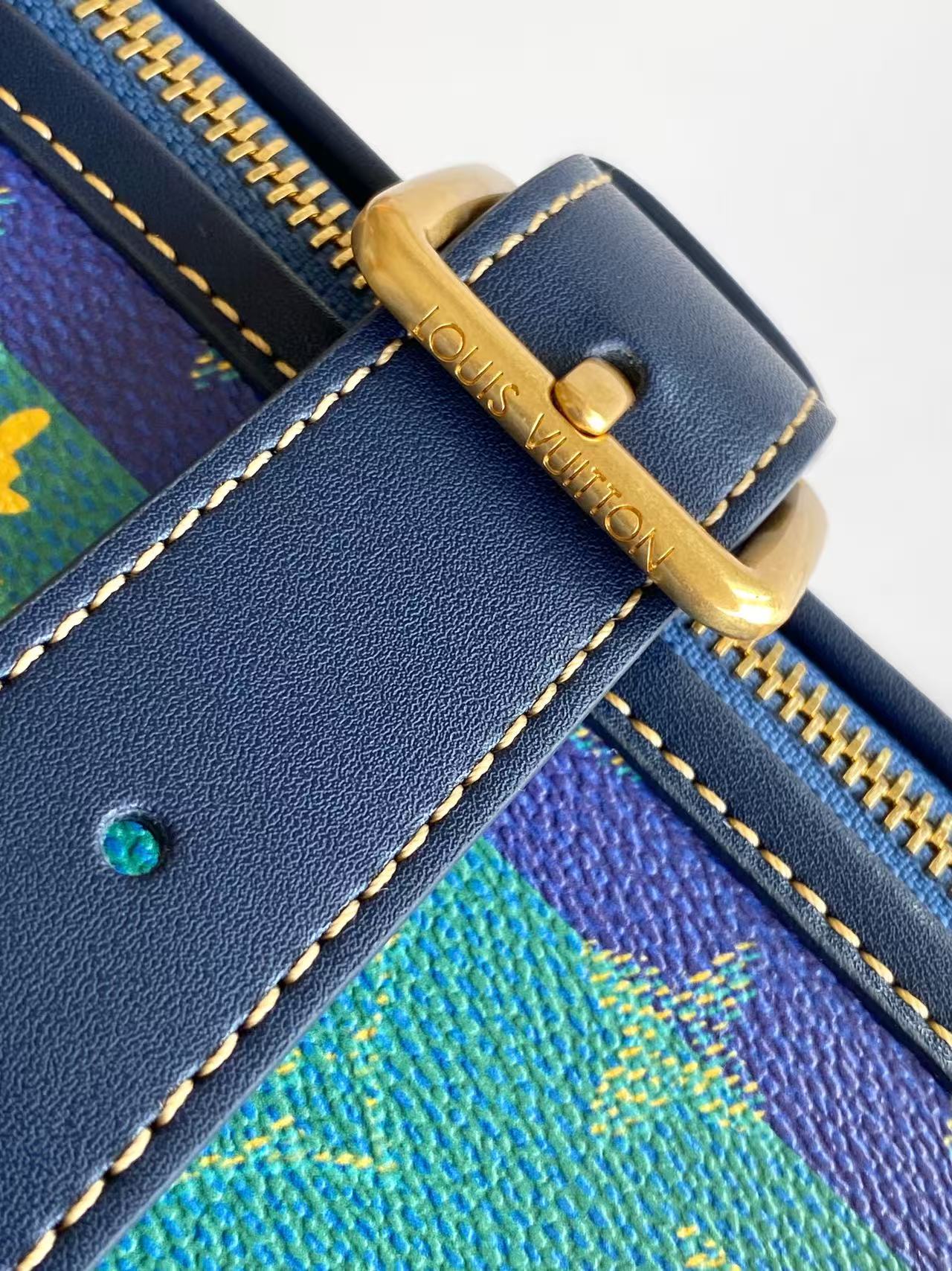 Louis Vuitton Basic Bag M-s