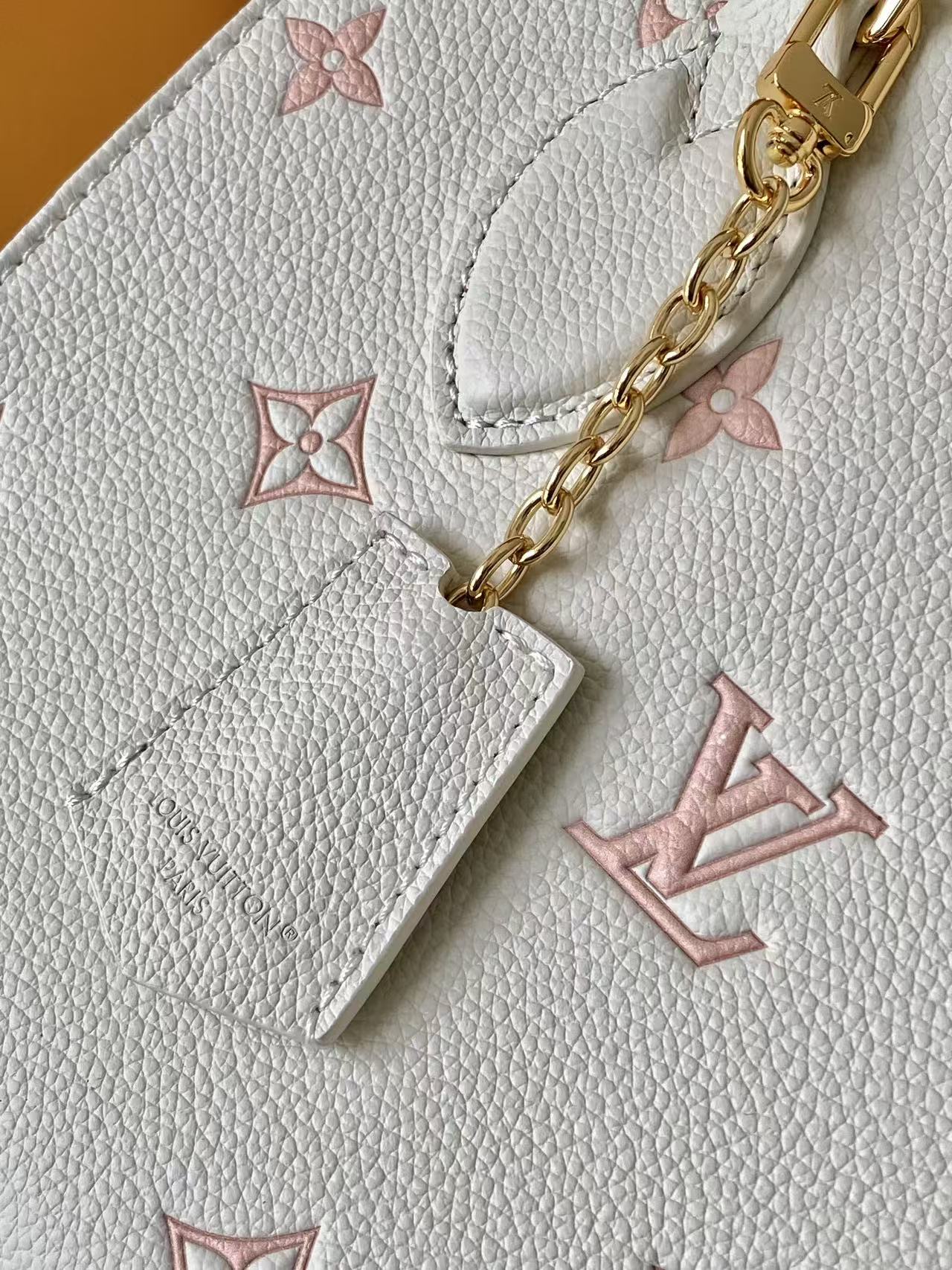 Louis Vuitton Basic Bag Pink M