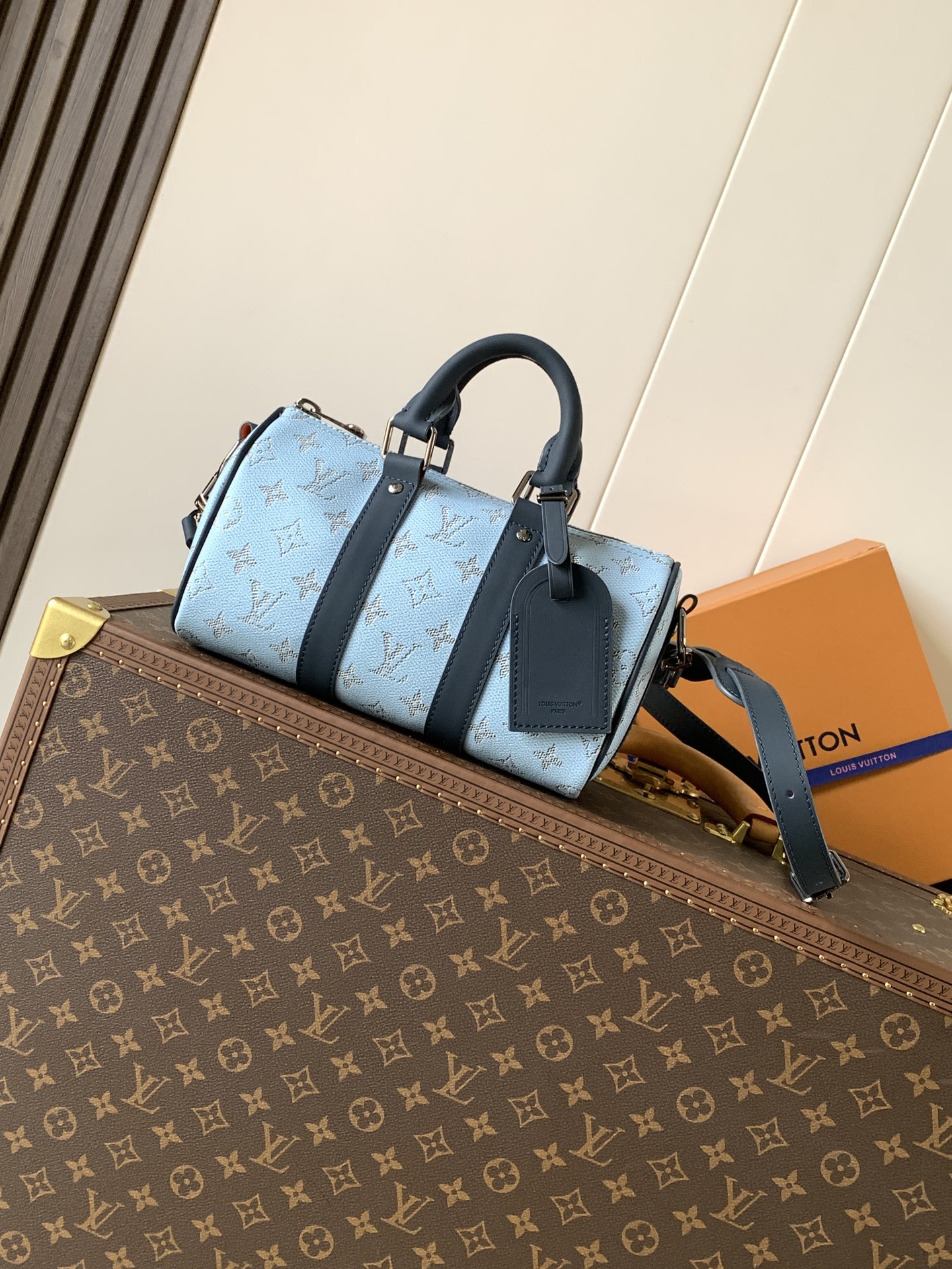 Louis Vuitton Basic Bag Cow Leather Blue 25cm-m-l