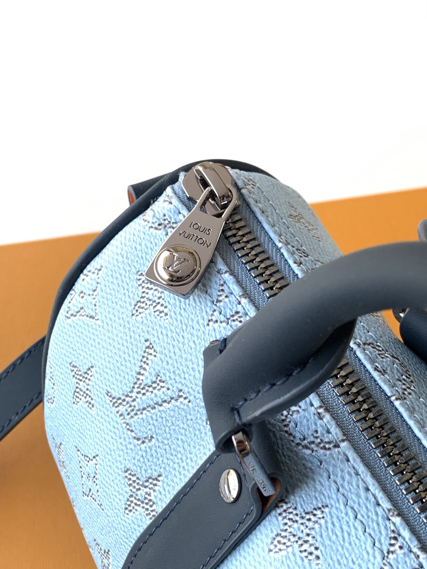 Louis Vuitton Basic Bag Cow Leather Blue 25cm-m-l