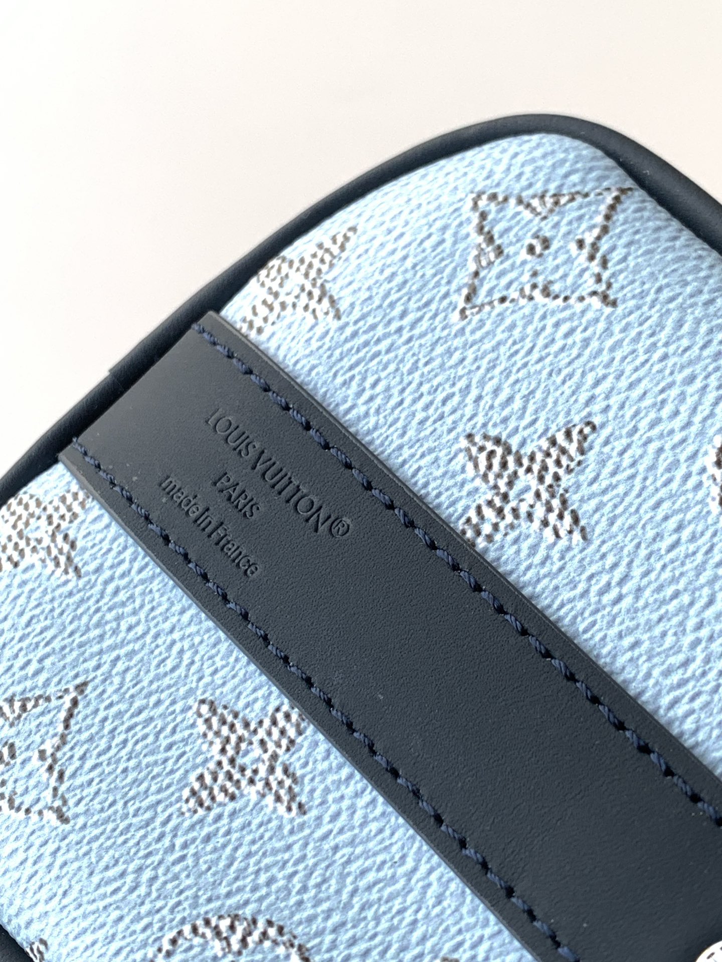 Louis Vuitton Basic Bag Cow Leather Blue 25cm-m-l