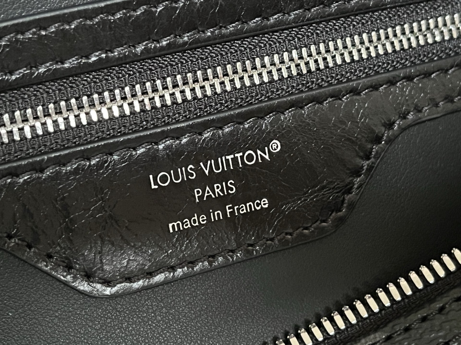 Louis Vuitton Basic Bag Canvas M-l-s